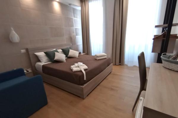 Triple Room with Private Bathroom - Photo 1