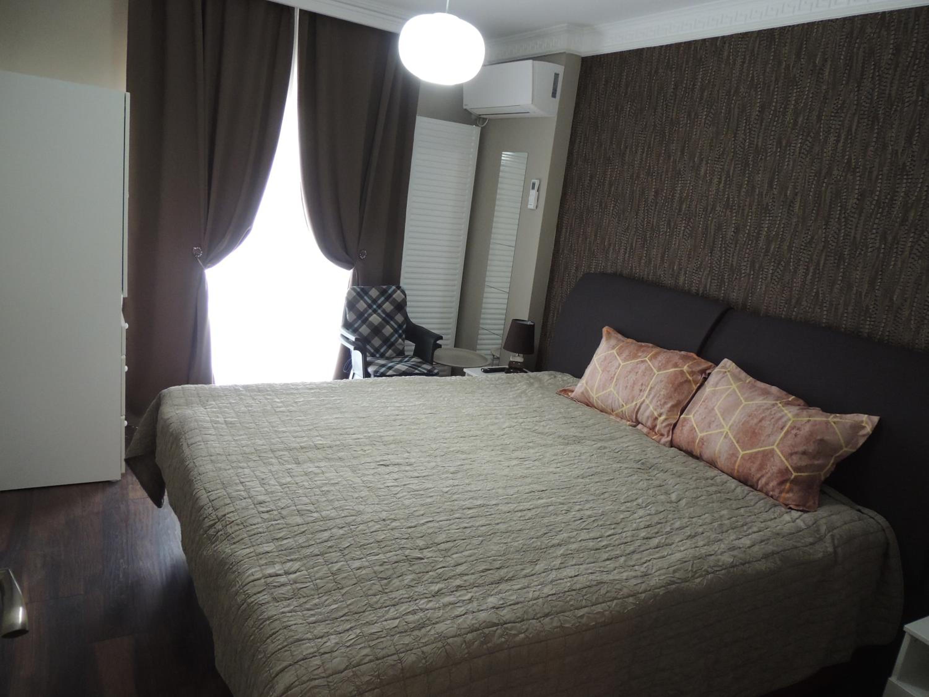 Double Room with Balcony - Photo 1