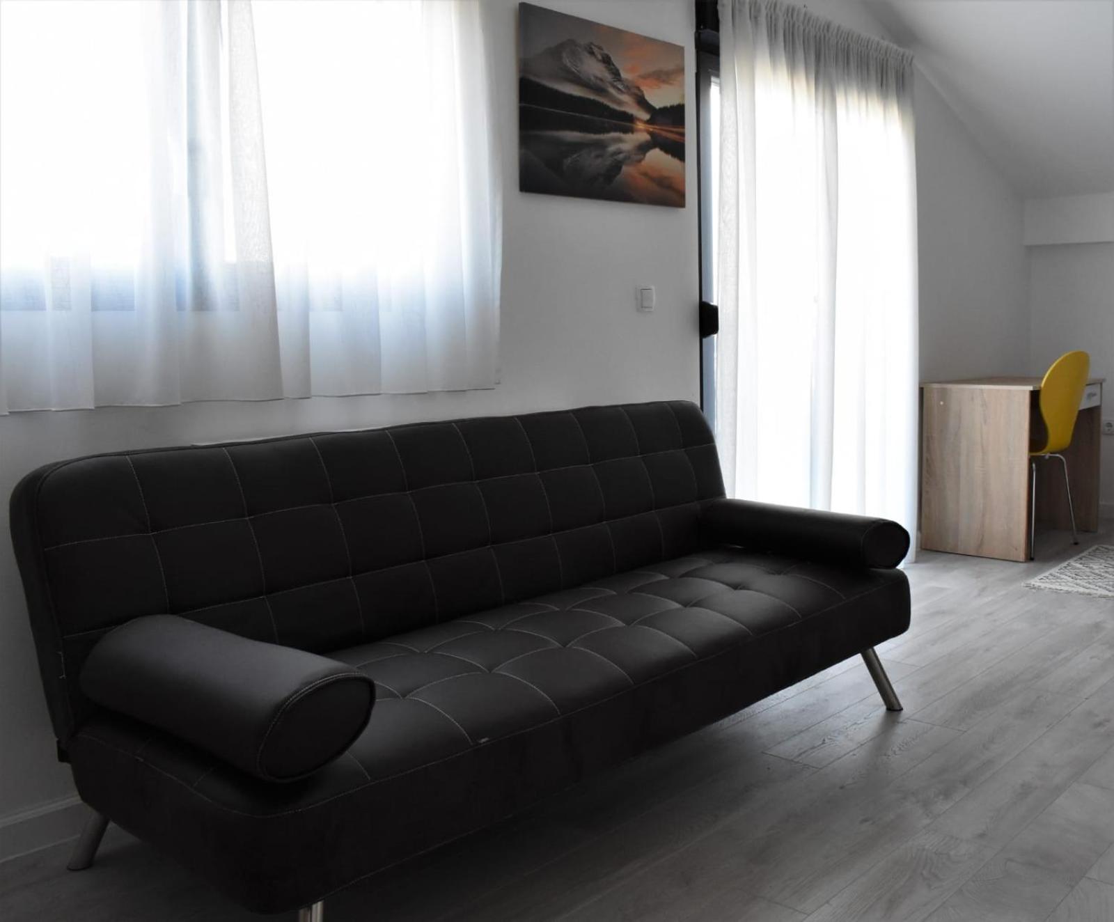 Studio with Balcony - Photo 16