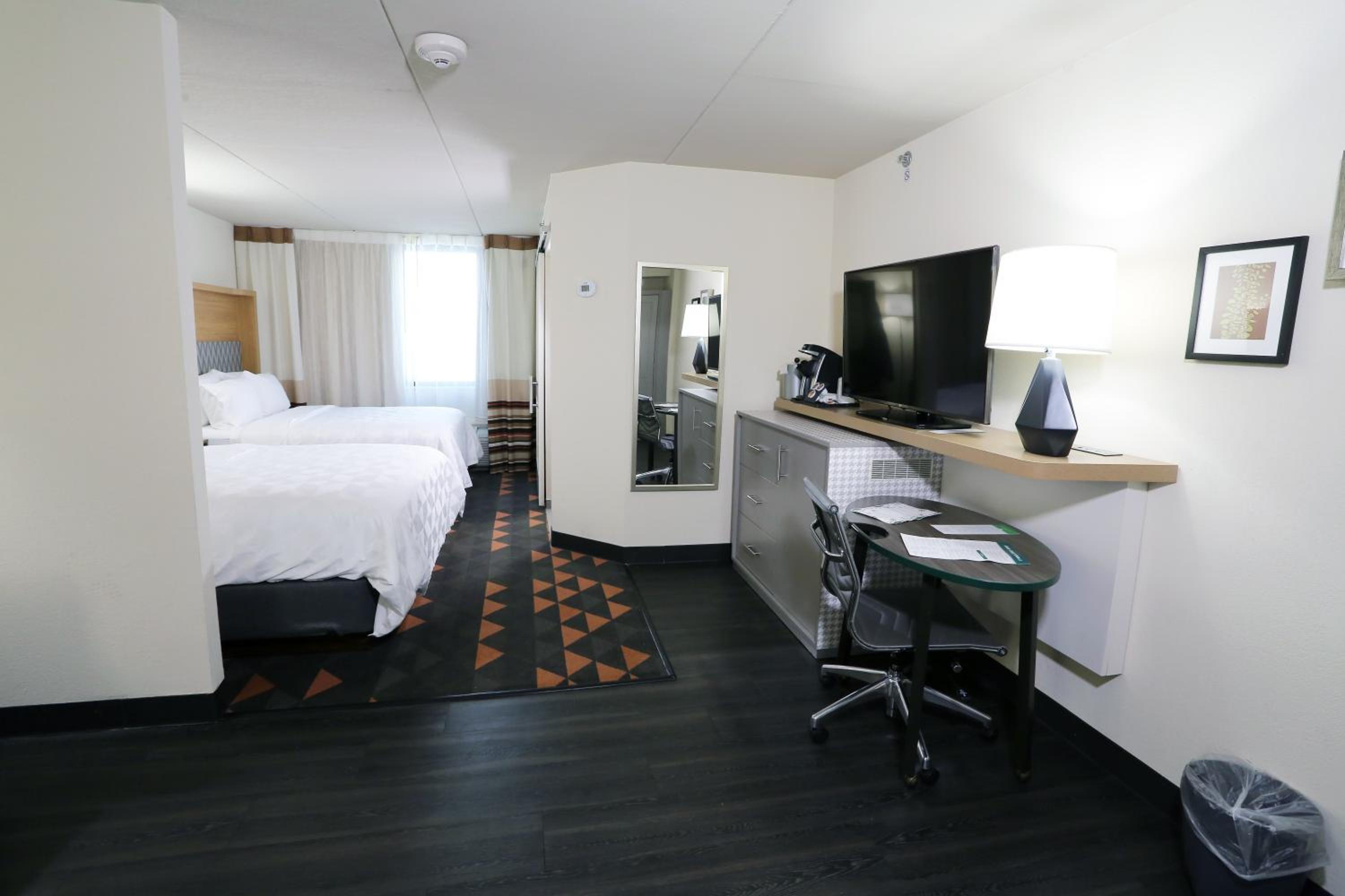 Standard Queen Room with Two Queen Beds - Photo 1