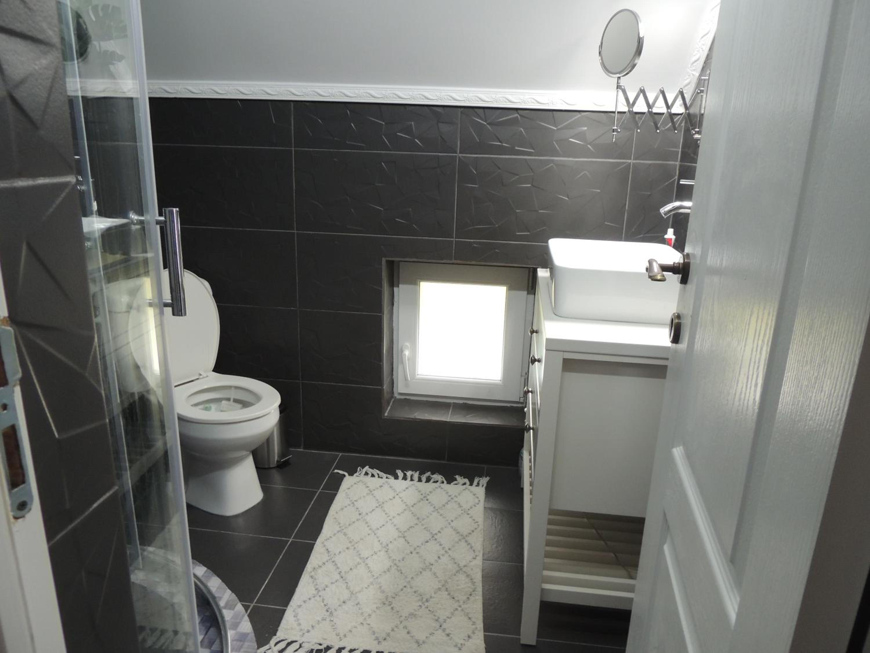 Double Room with Private Bathroom photo 3