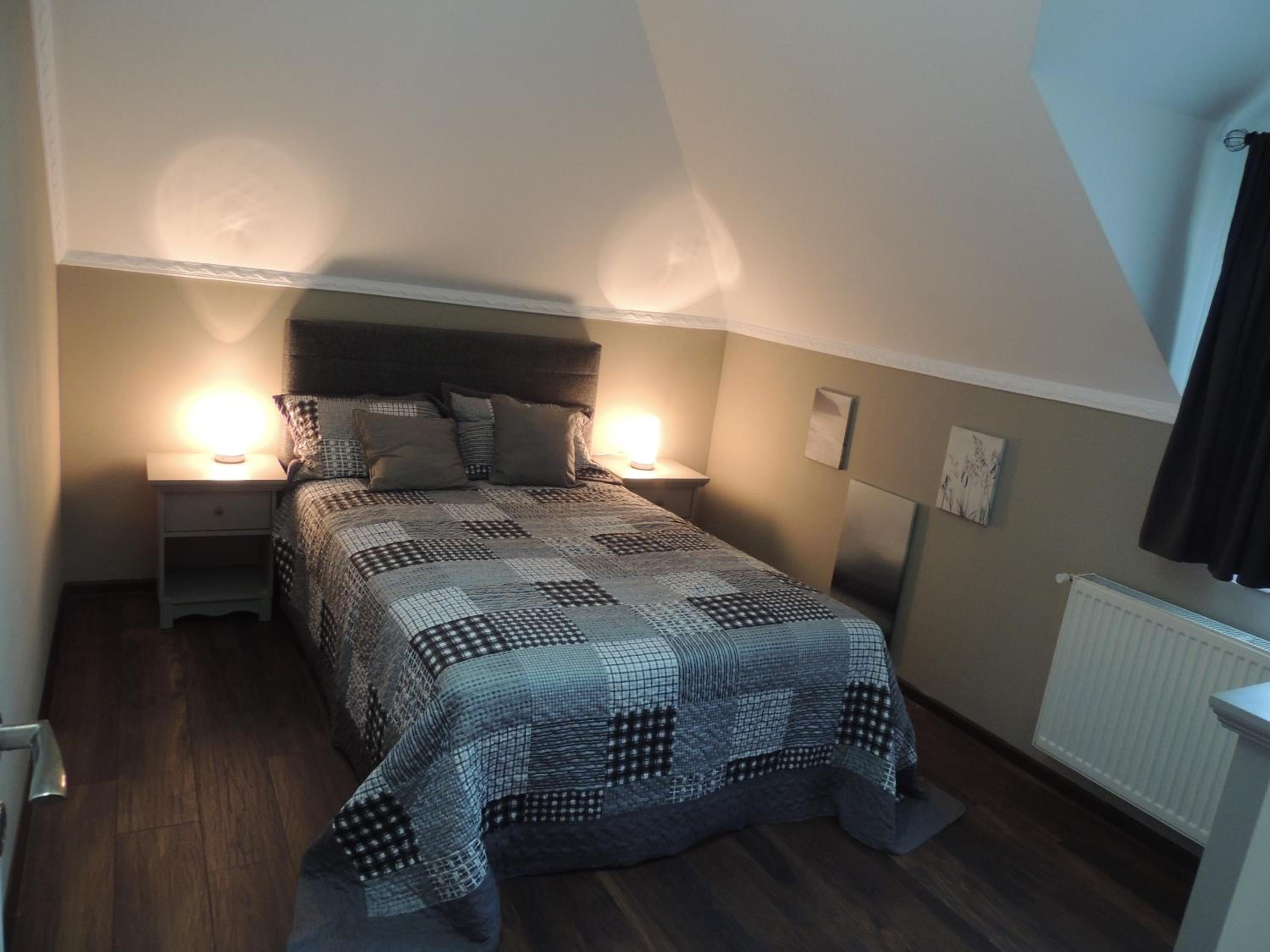 Double Room - Photo 3