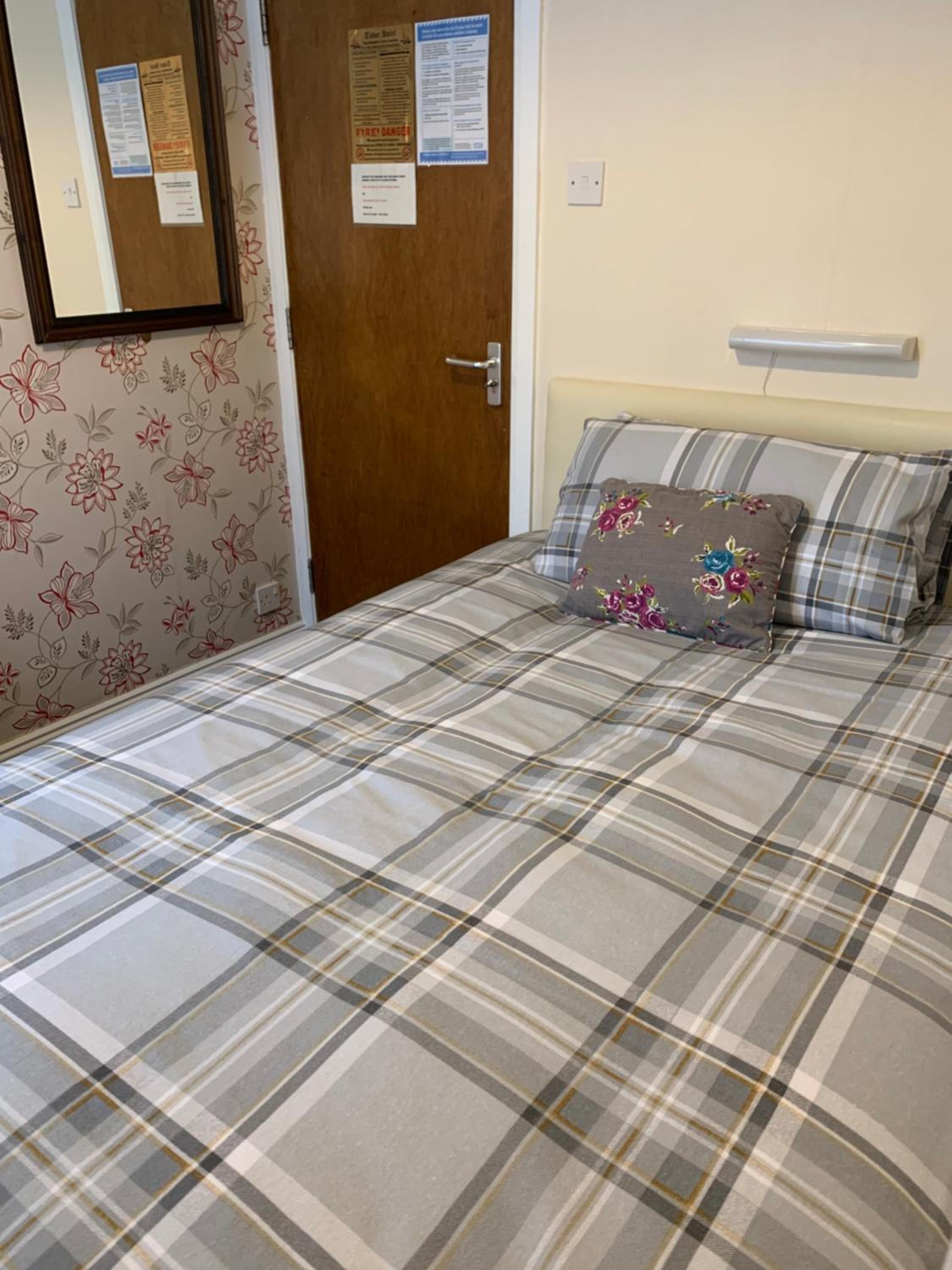 Single Room - 1st Floor