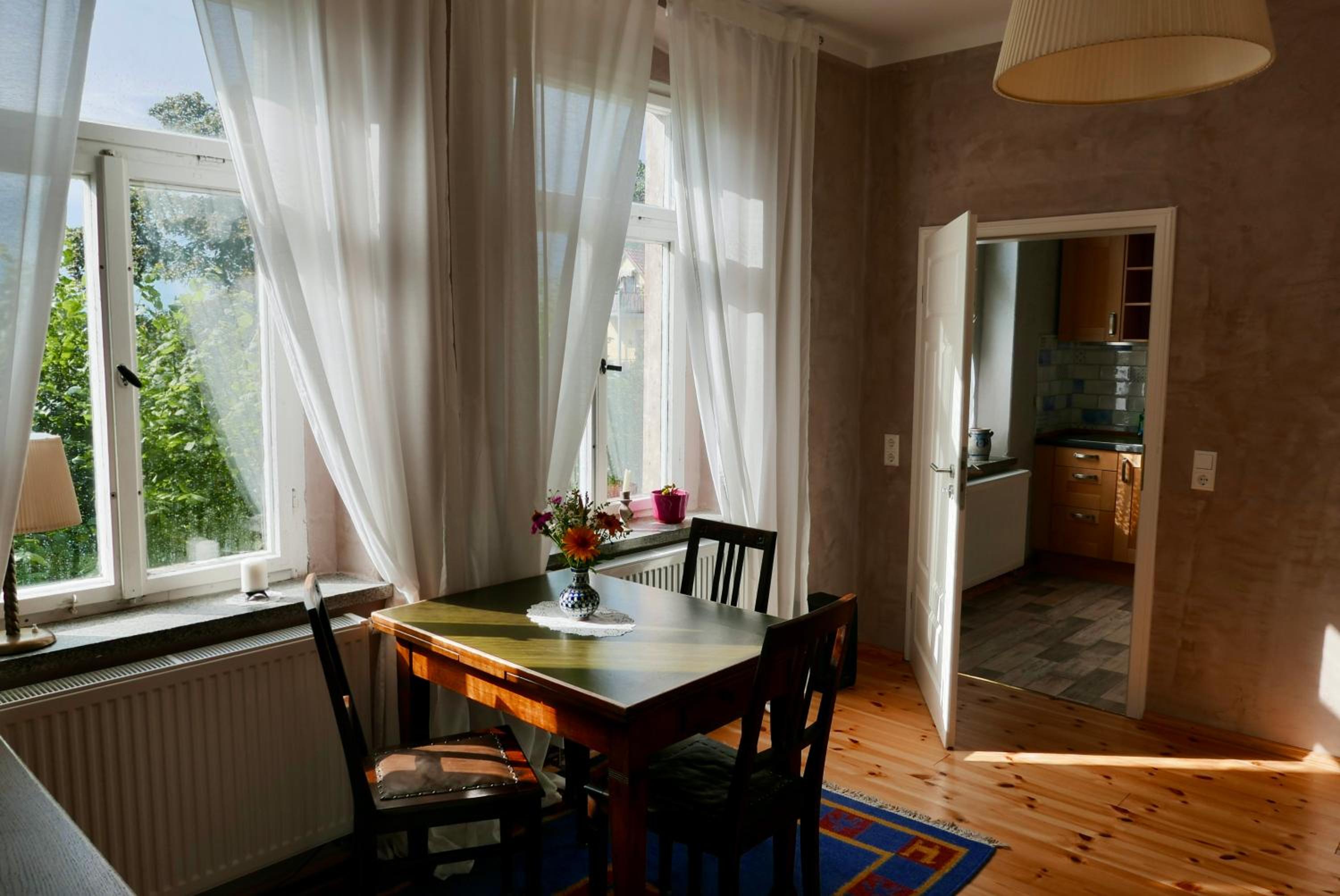 One-Bedroom Apartment - Photo 7