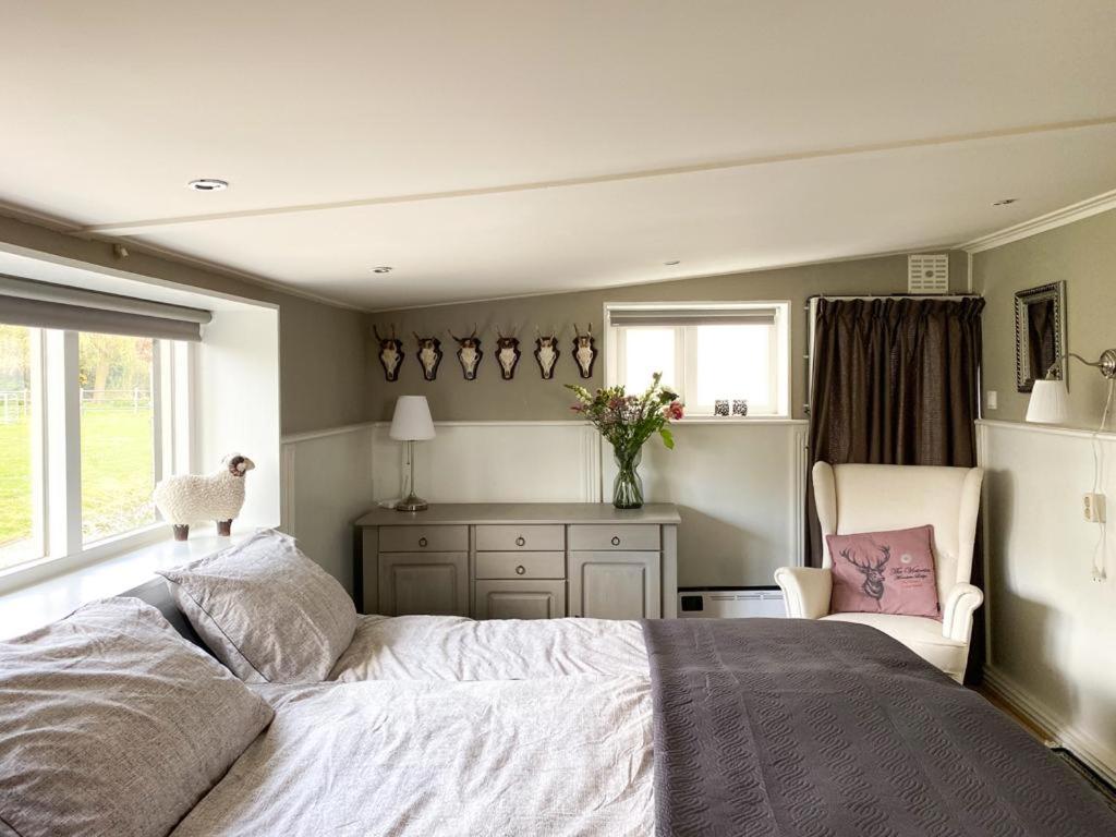 Two-Bedroom House - Photo 10