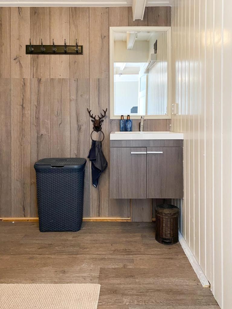 Two-Bedroom House - Photo 9