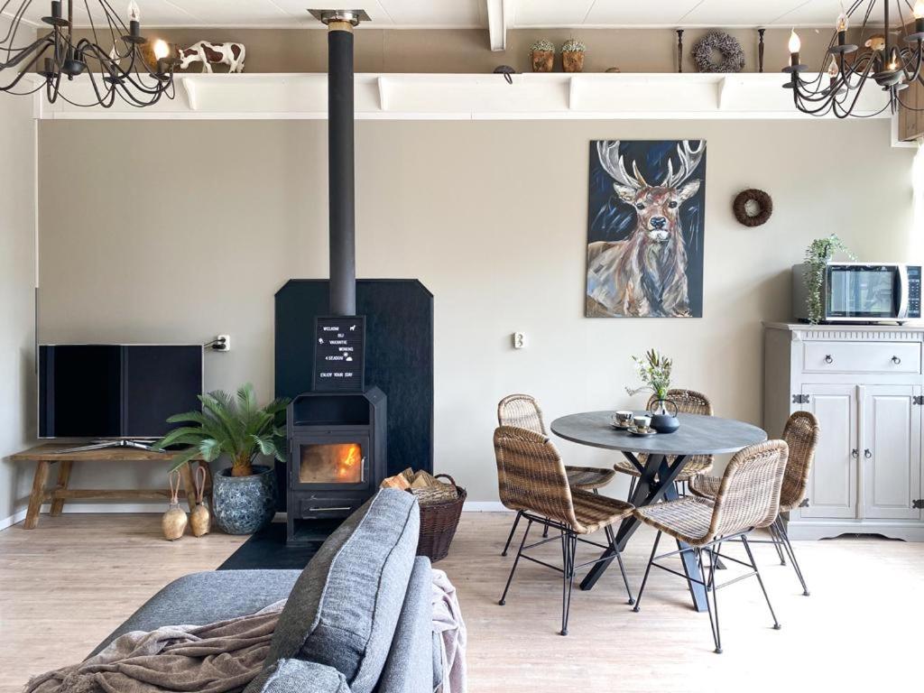 Two-Bedroom House - Photo 7