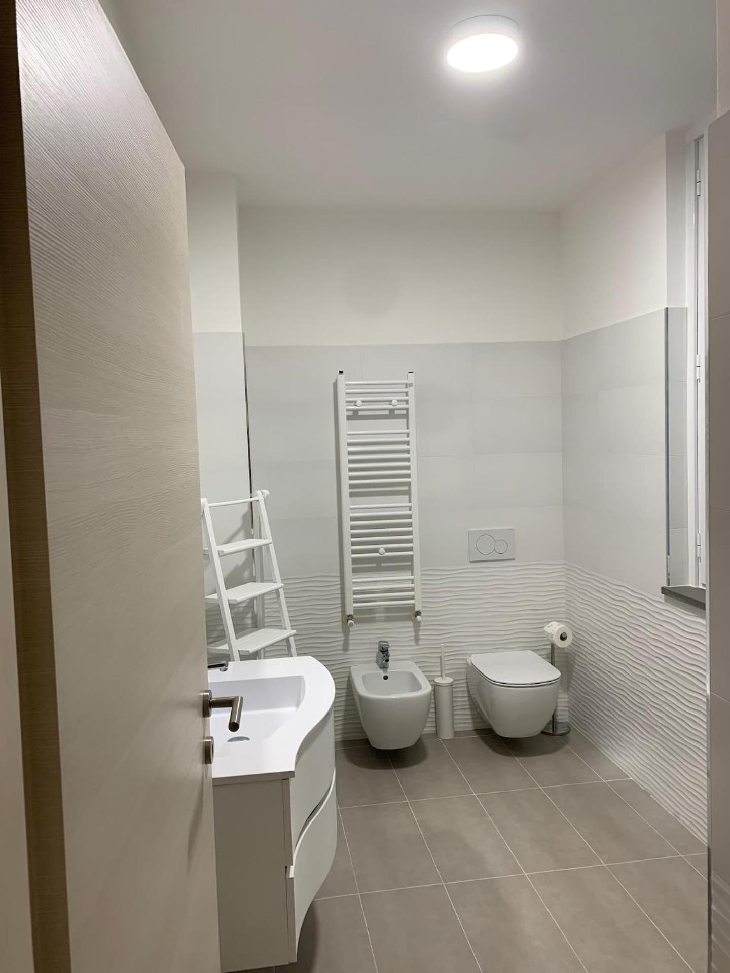 Two-Bedroom House - Photo 28
