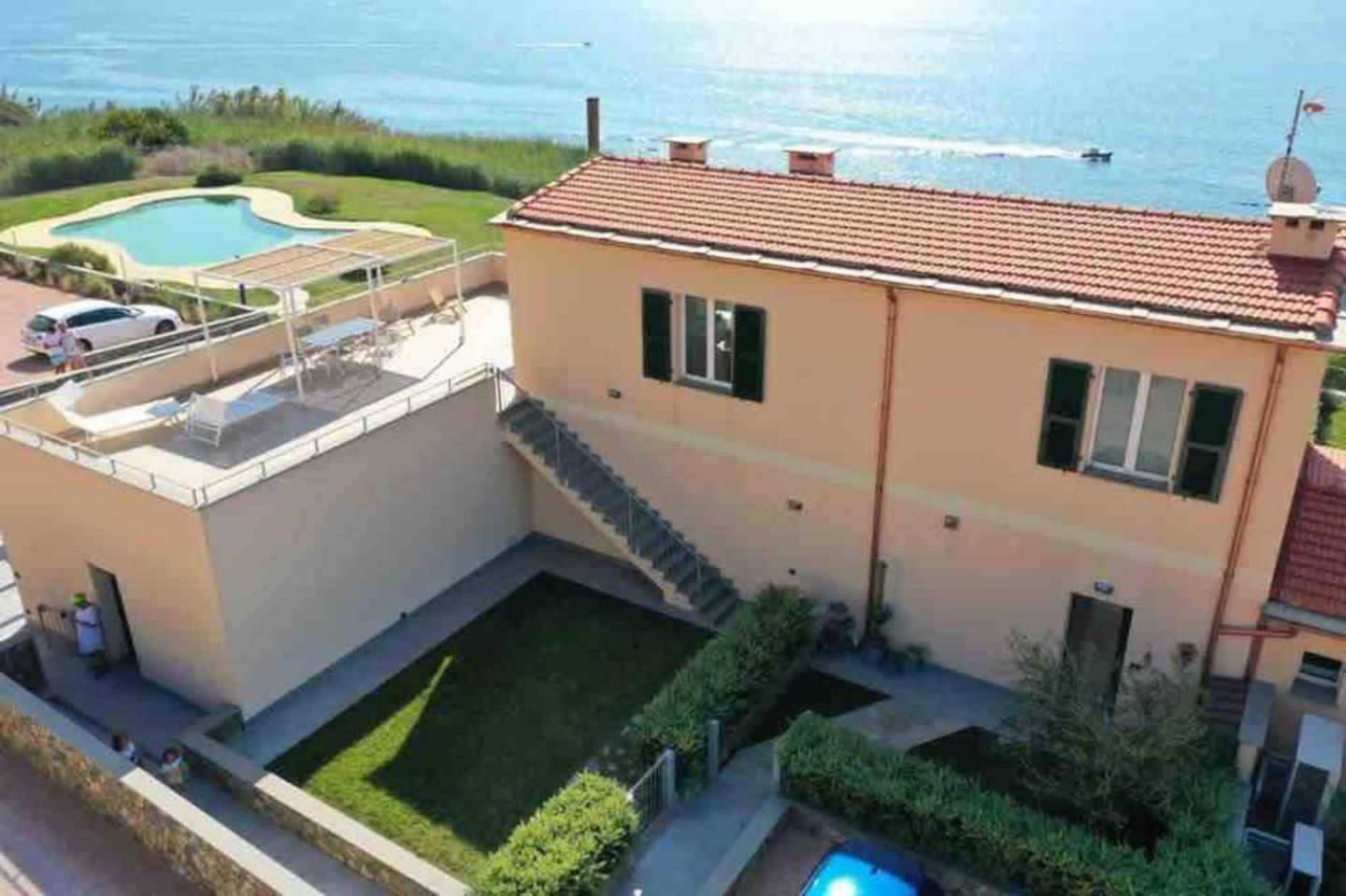 Two-Bedroom House - Photo 13