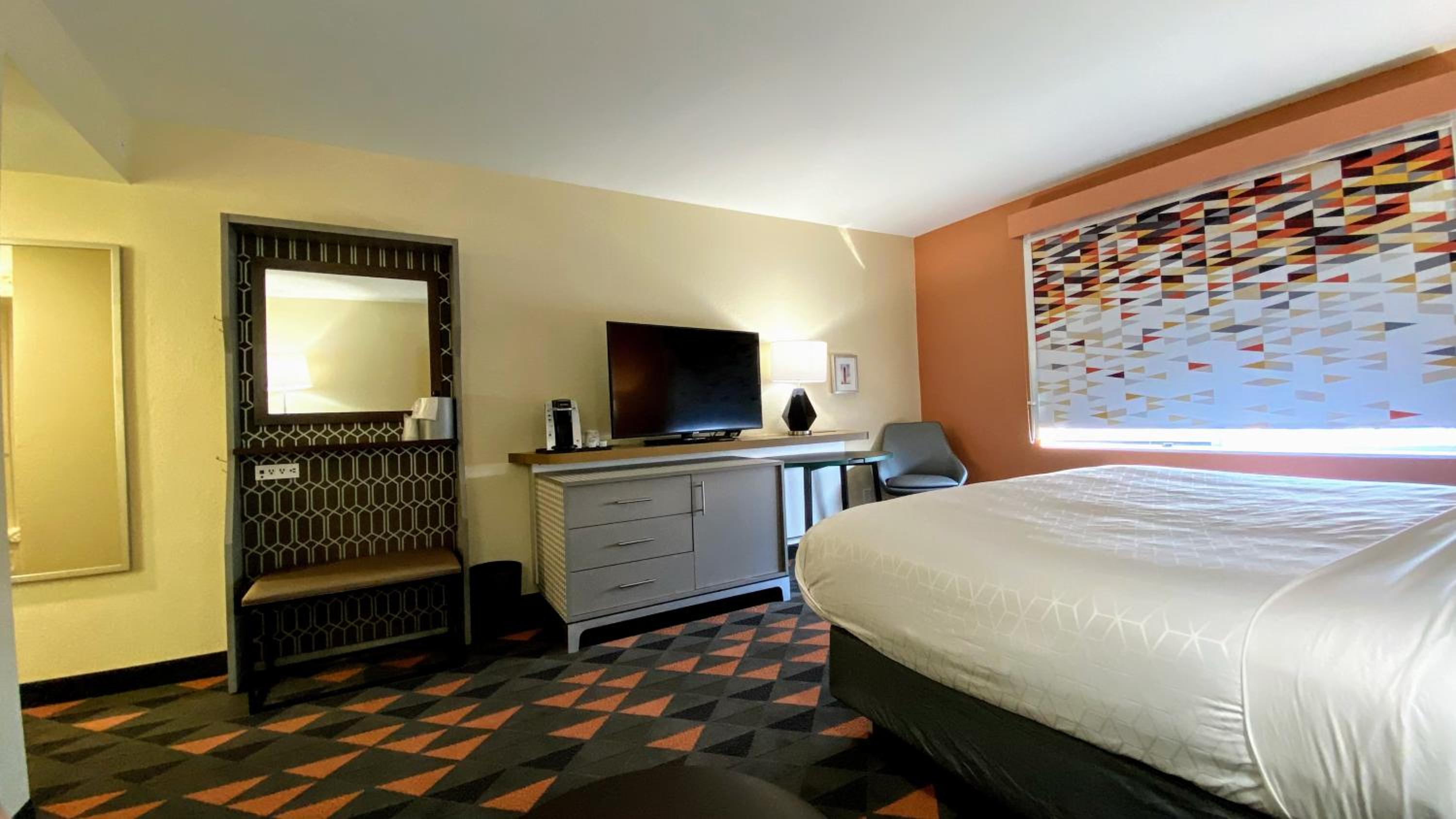 Standard King Room - Photo 1