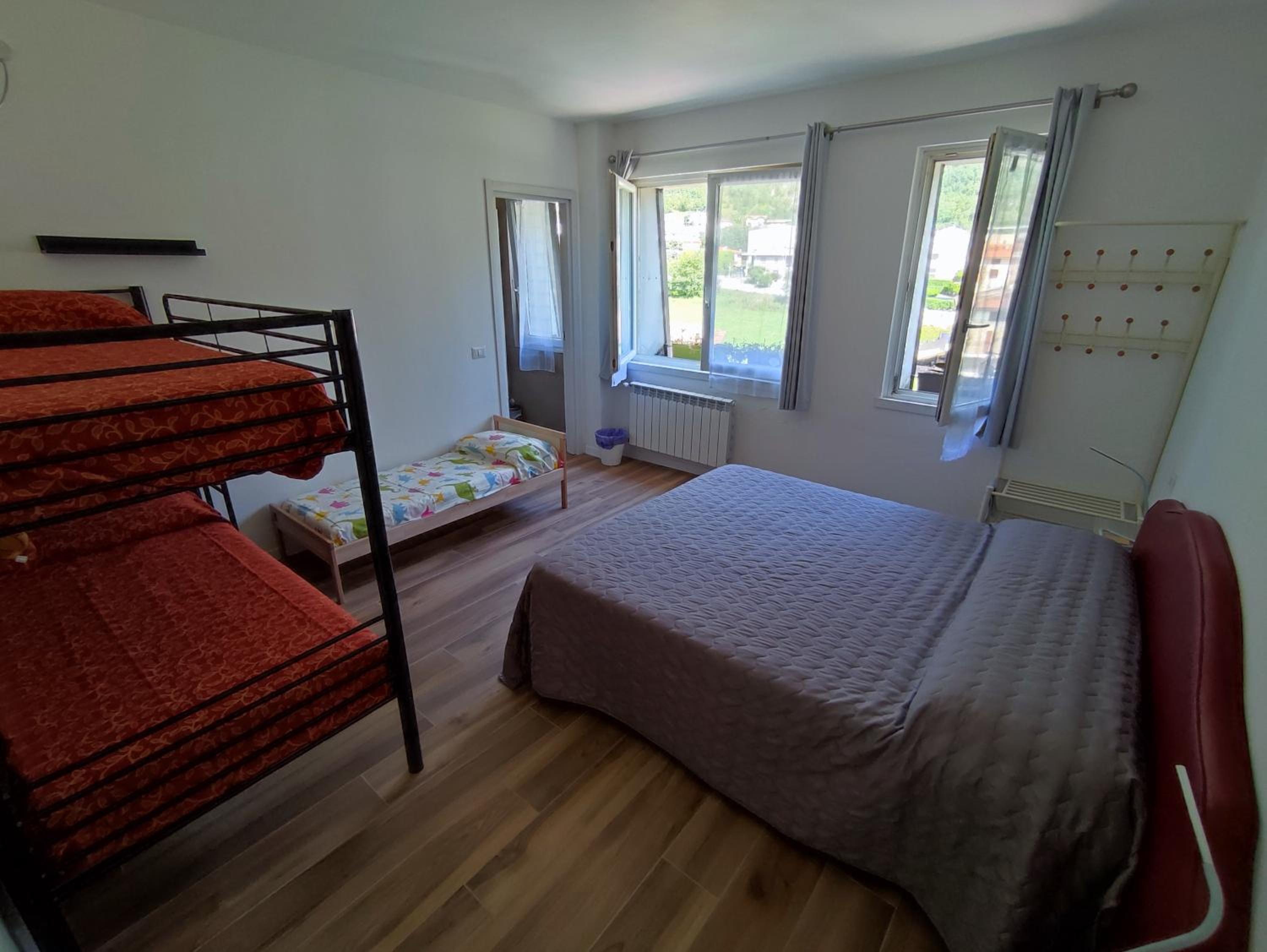 Double Room with Extra Bed - Photo 9