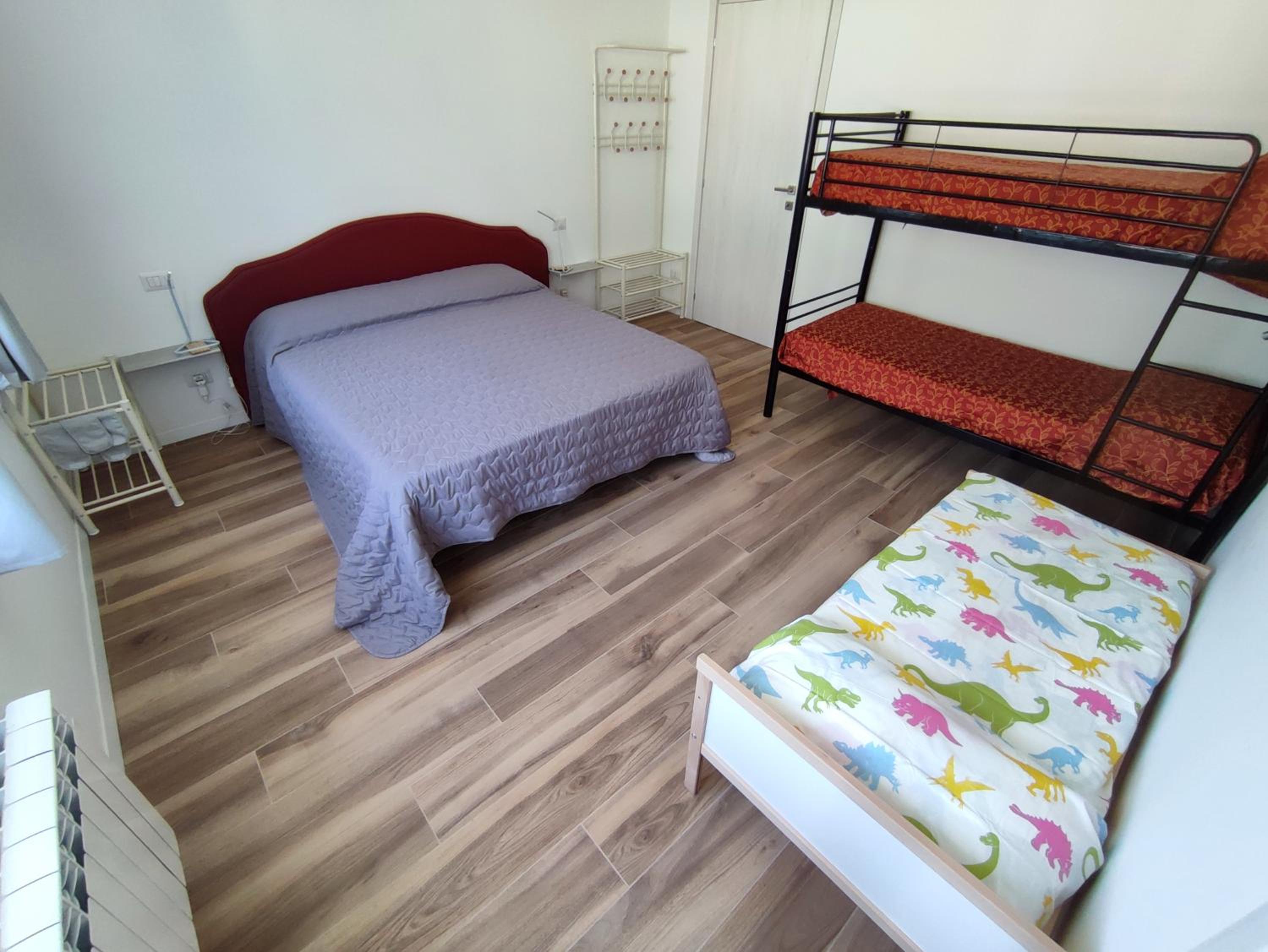 Double Room with Extra Bed - Photo 8