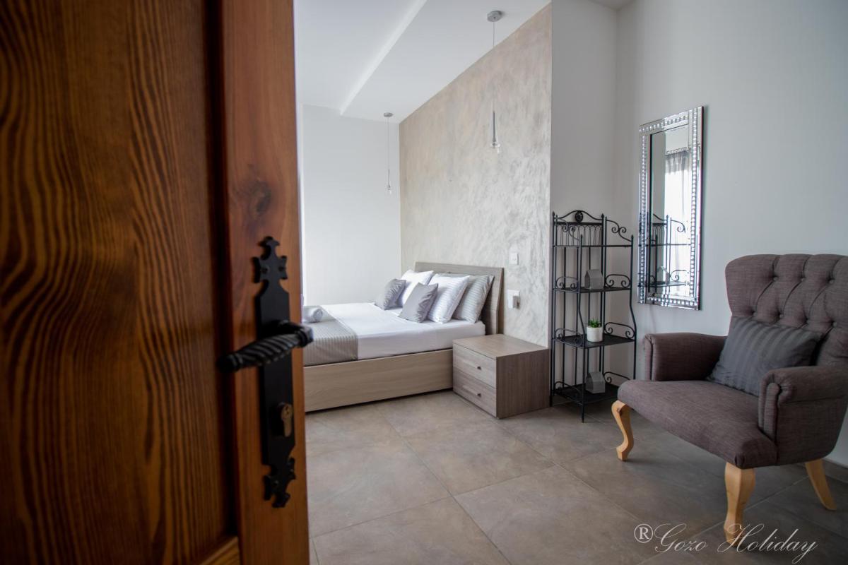 Double Room photo 3