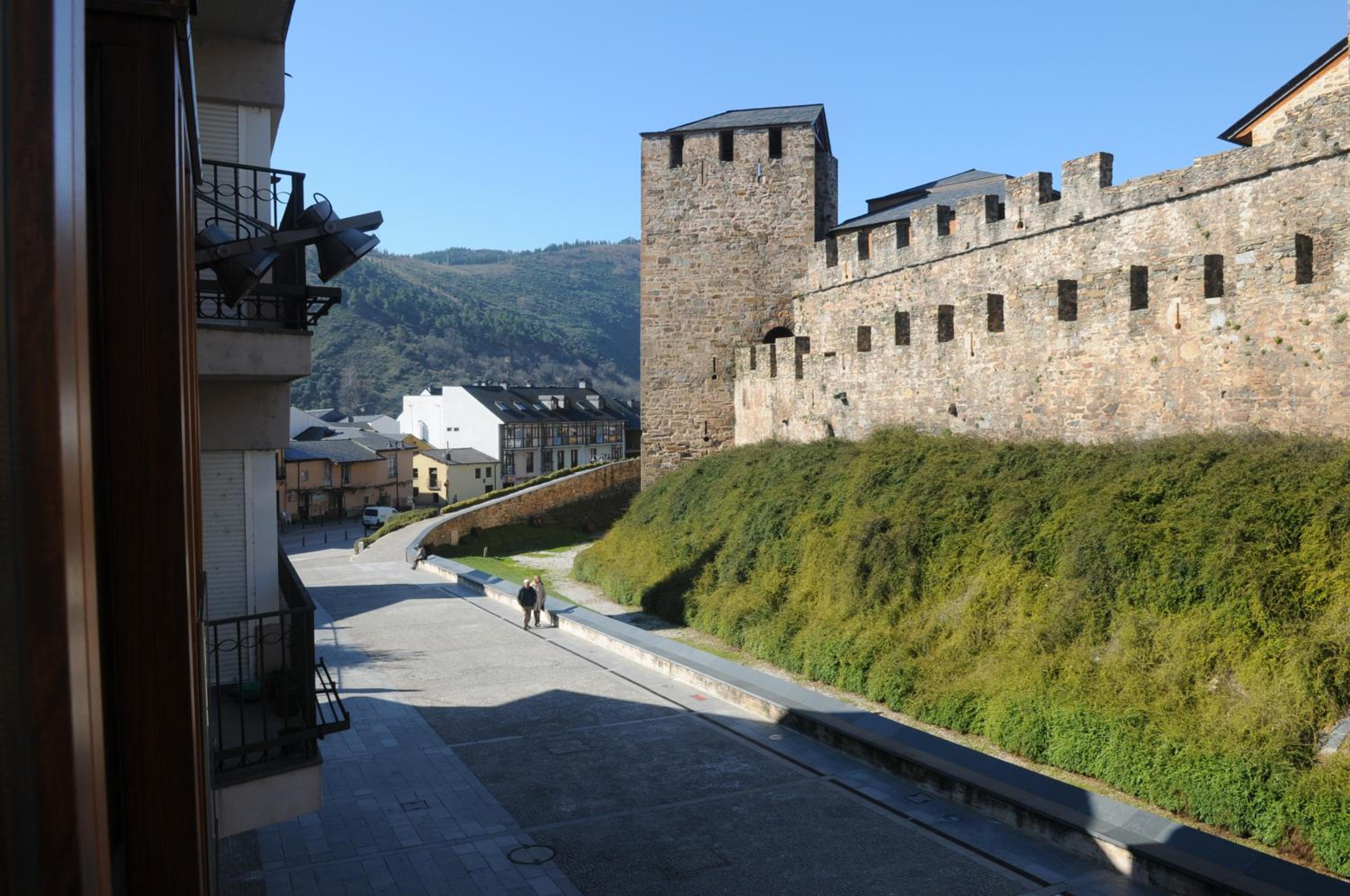 Studio with Castle View photo 3