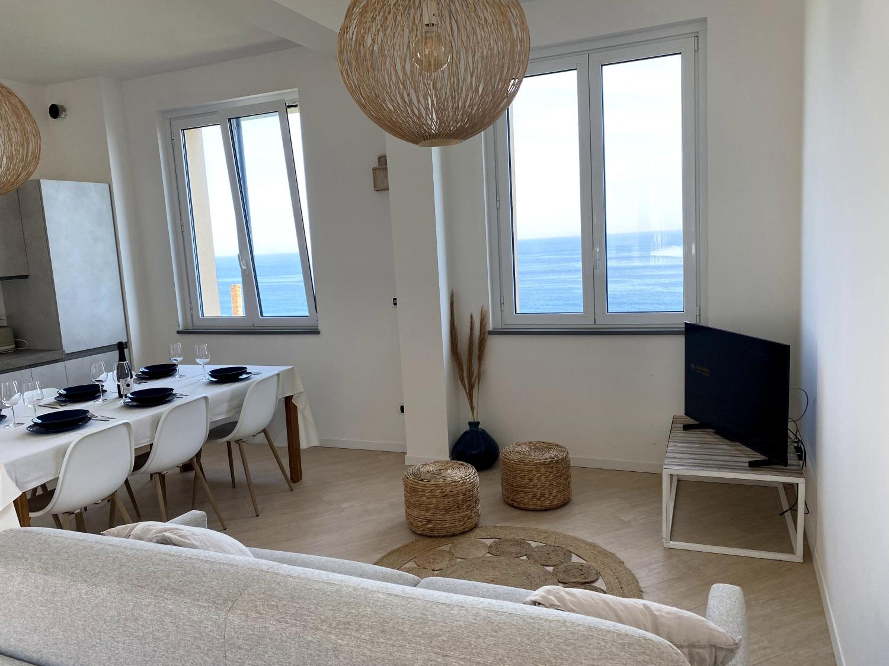 Two-Bedroom House - Photo 33