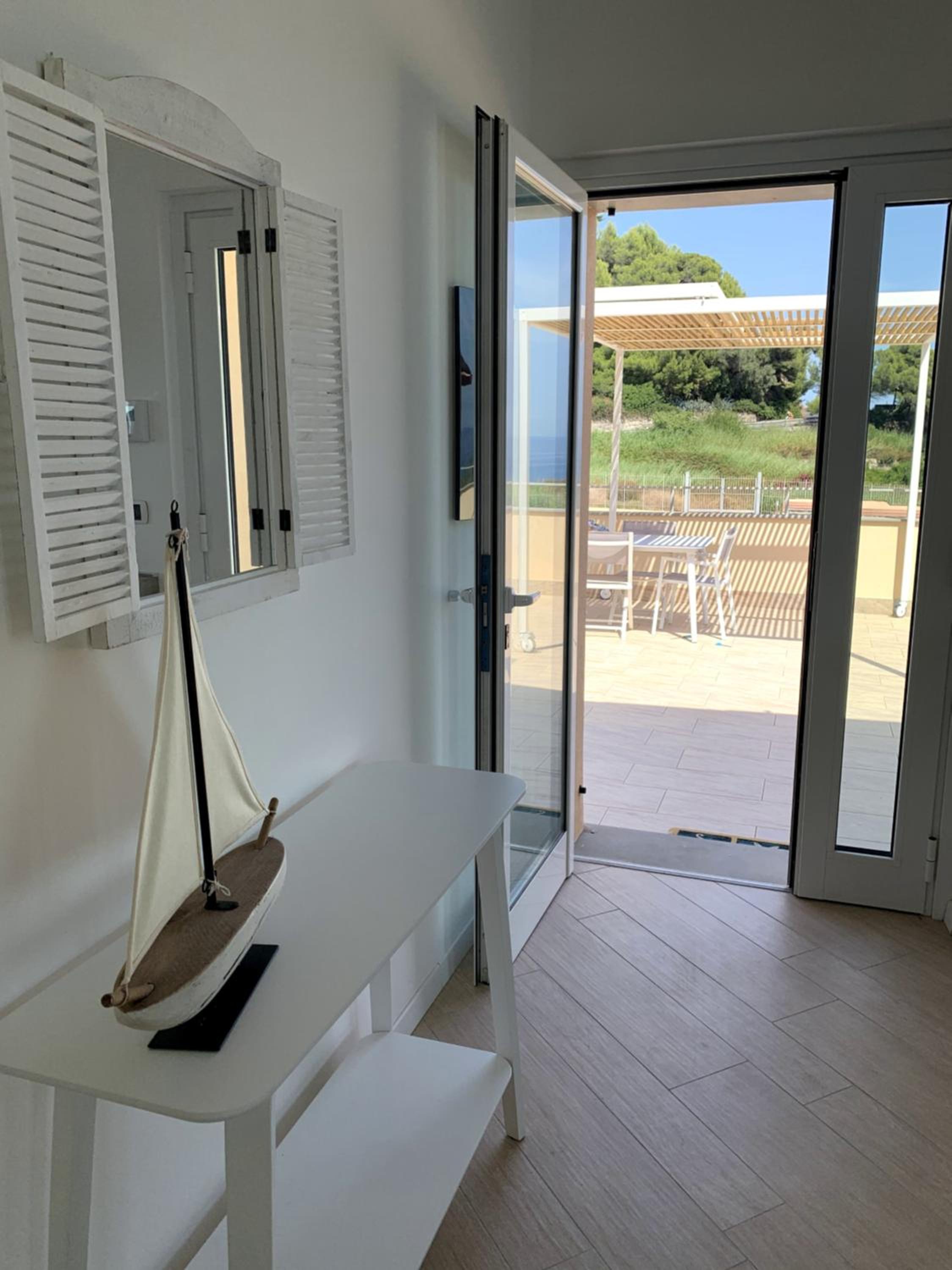 Two-Bedroom House - Photo 19