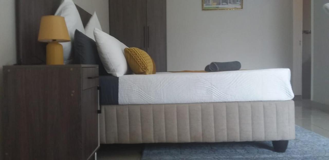 Double Room with Private Bathroom - Photo 1