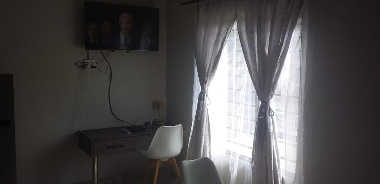 Double Room with Private Bathroom - Photo 4
