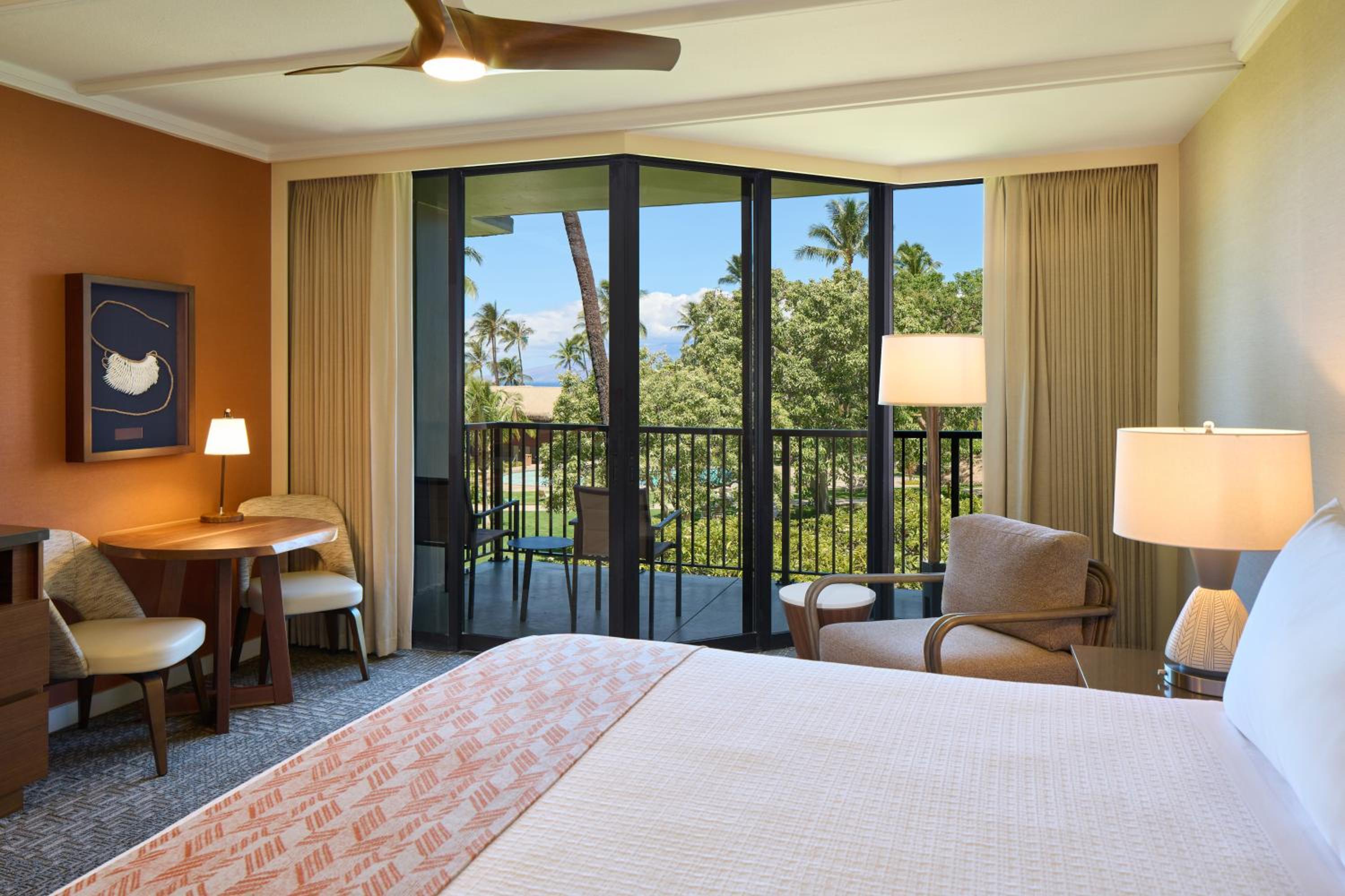 Accessible Premium Ocean View 1 King Bed