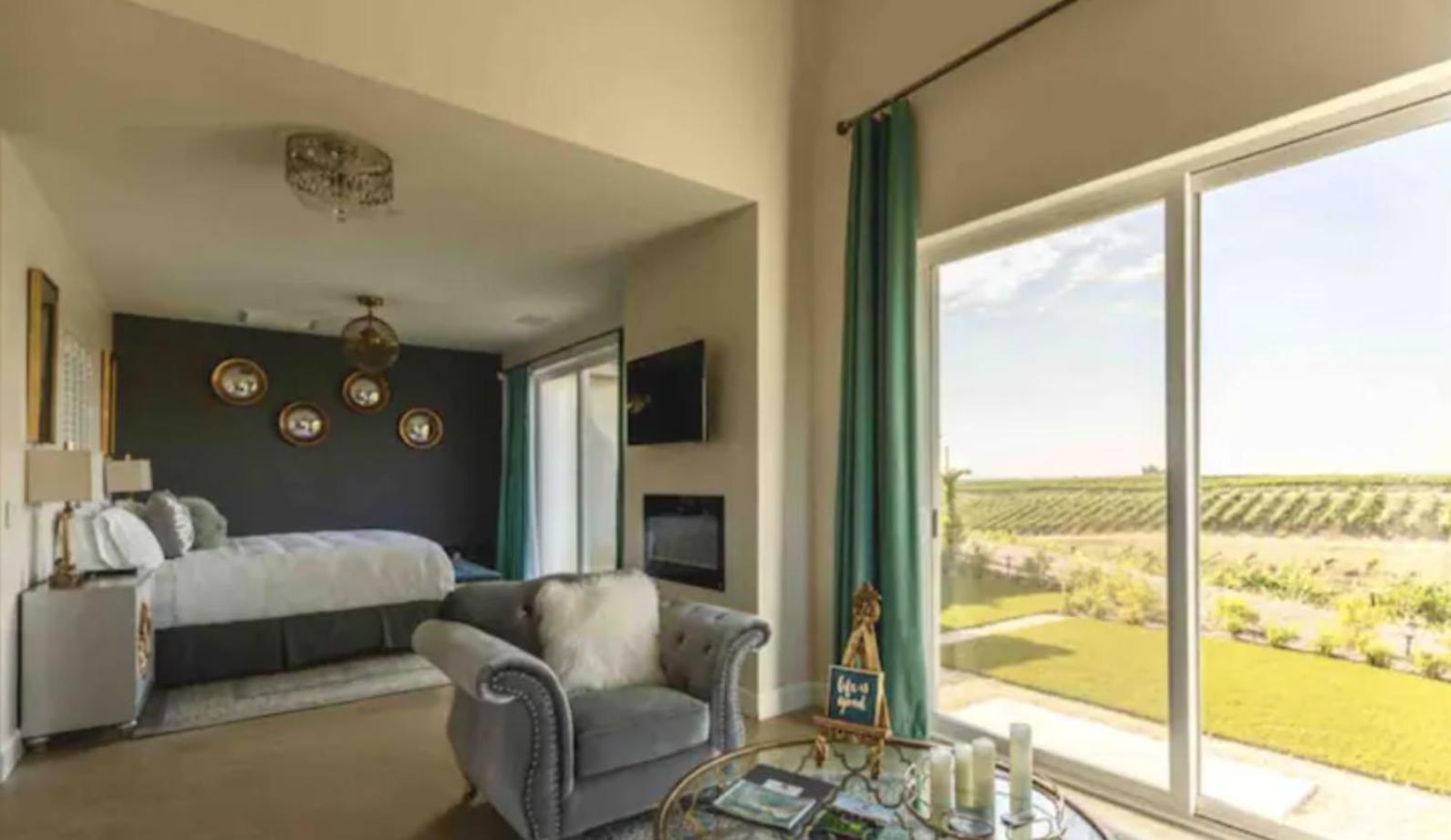 Superior King Room