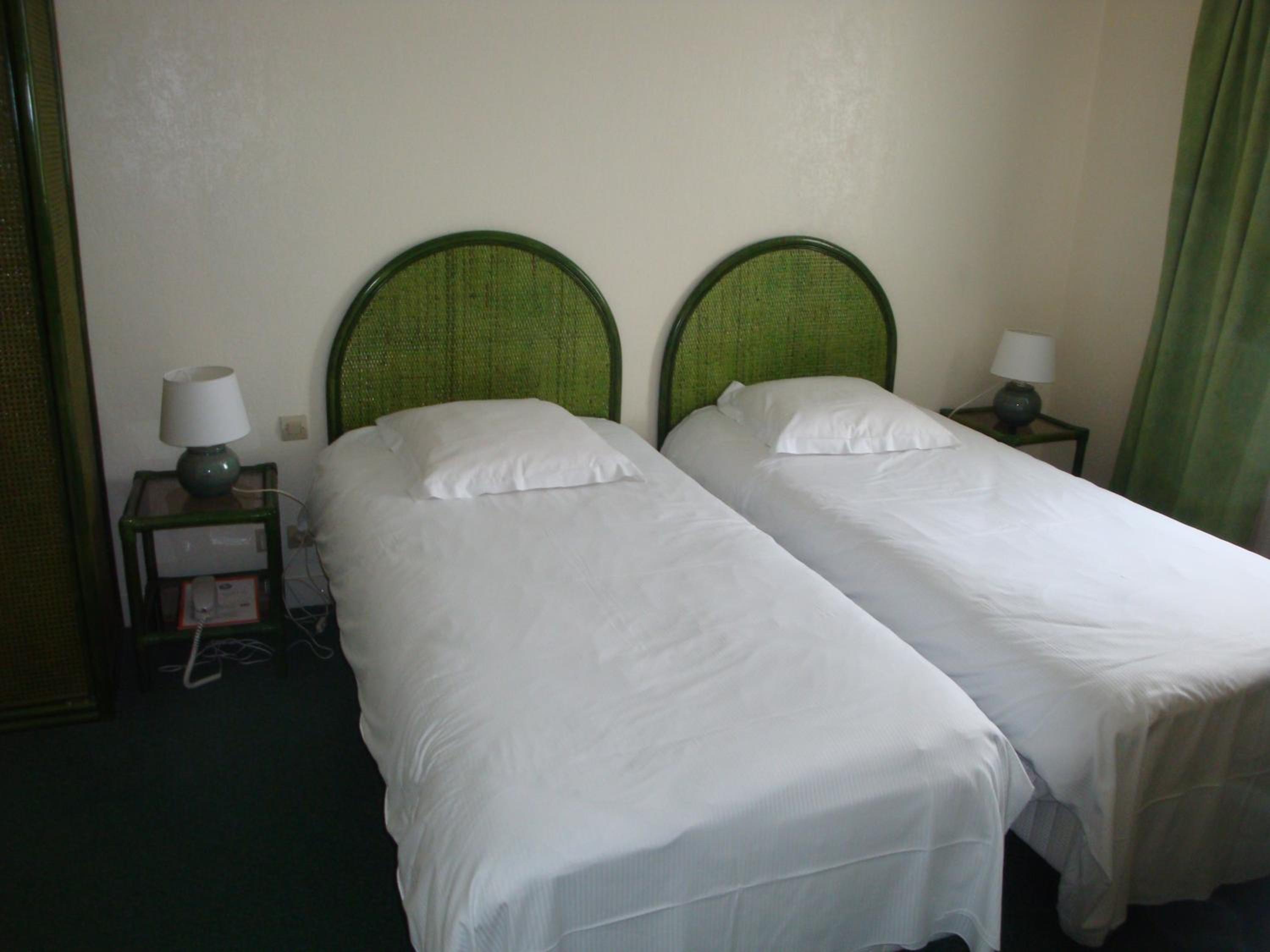 Twin Room - Photo 2