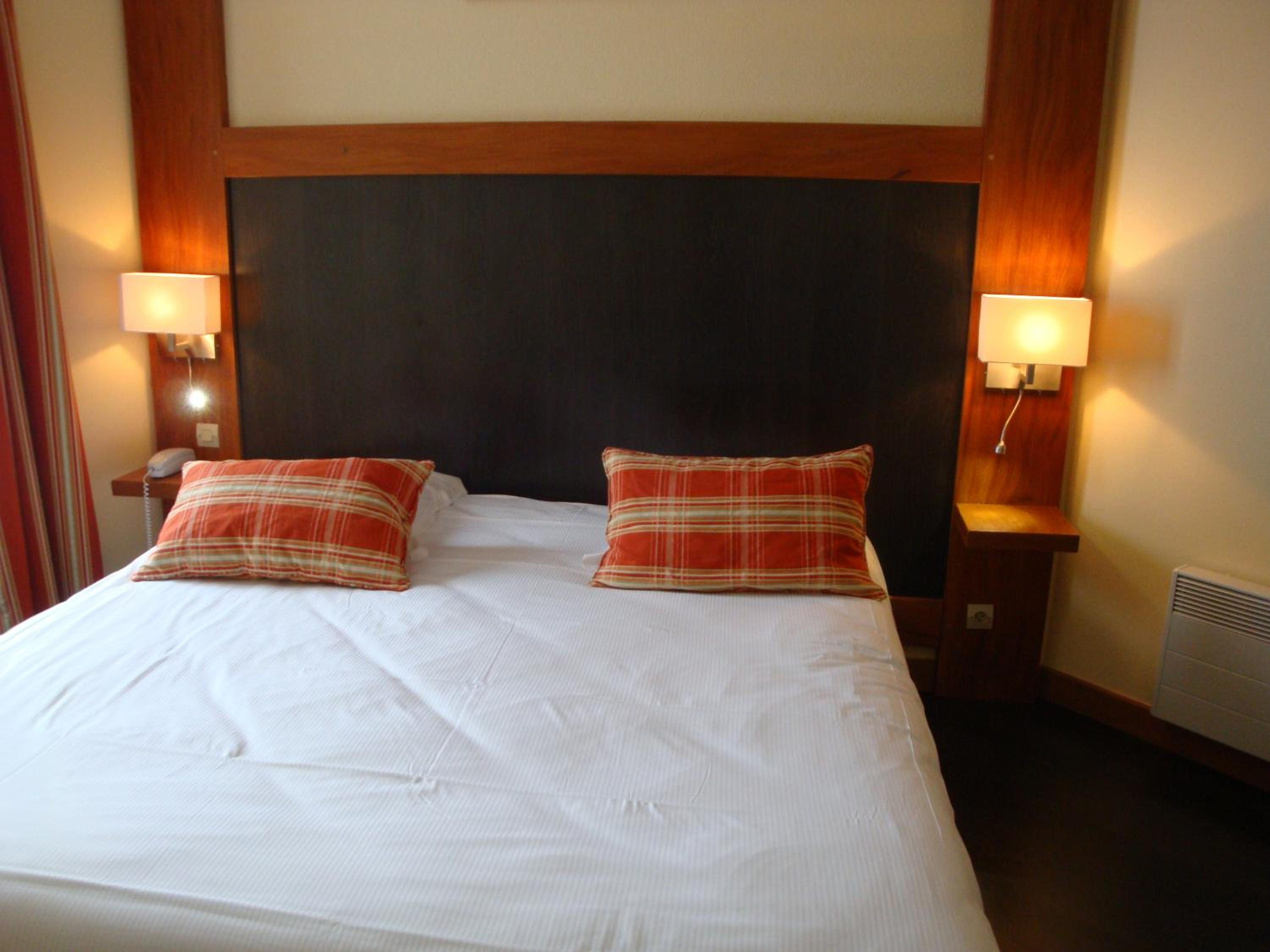 Double Room - Photo 2