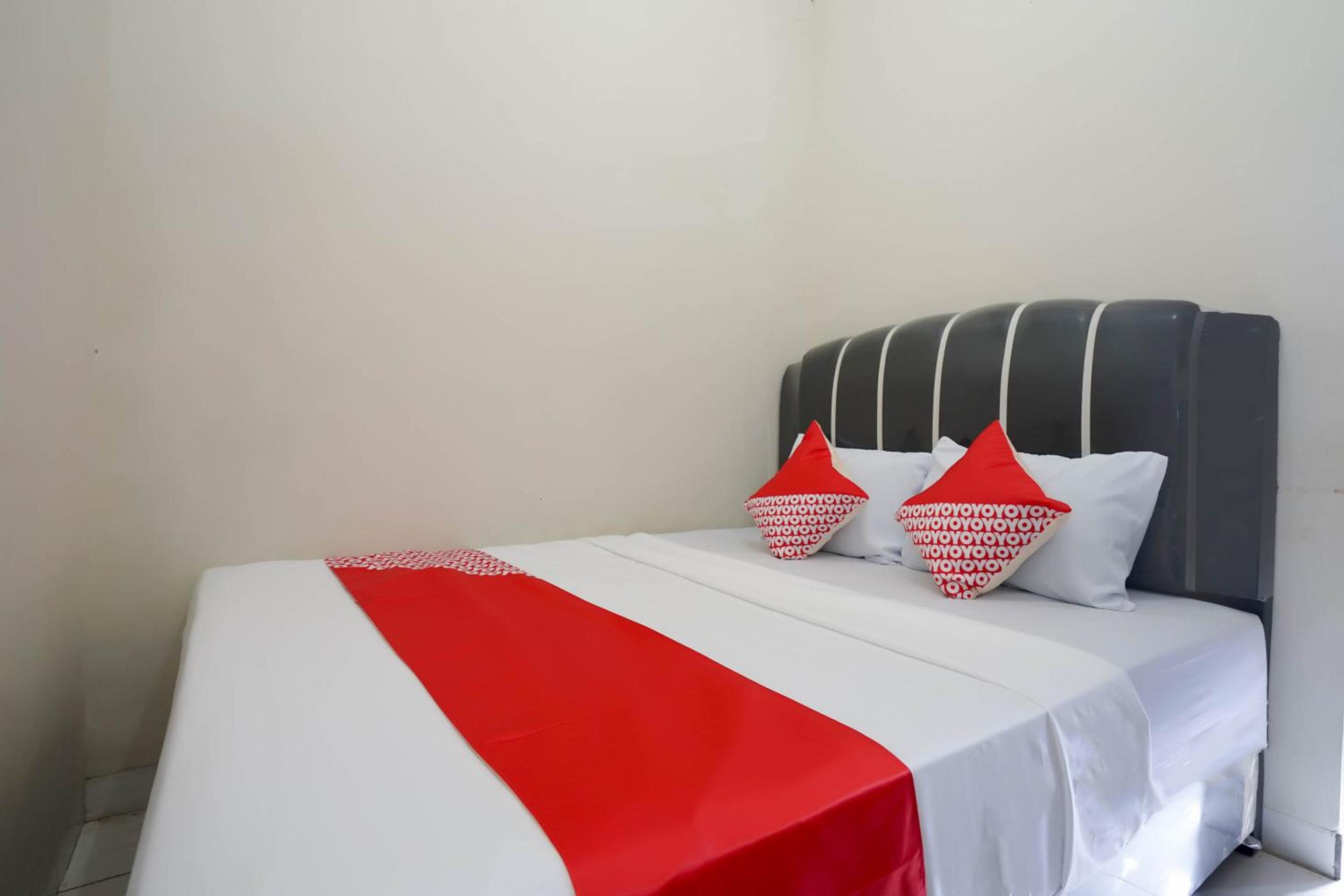 Standard Queen Room photo 1