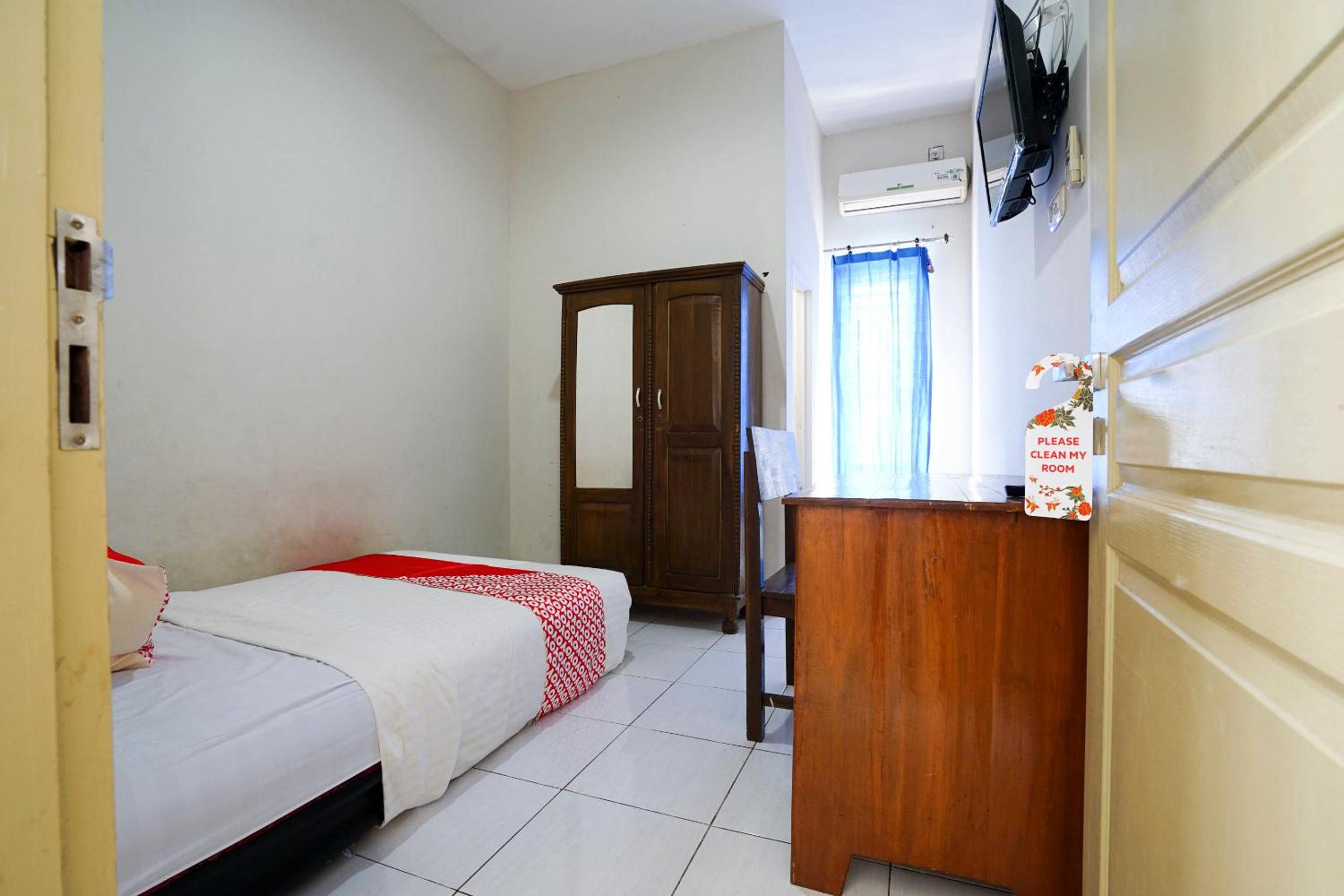Large Single Room photo 3