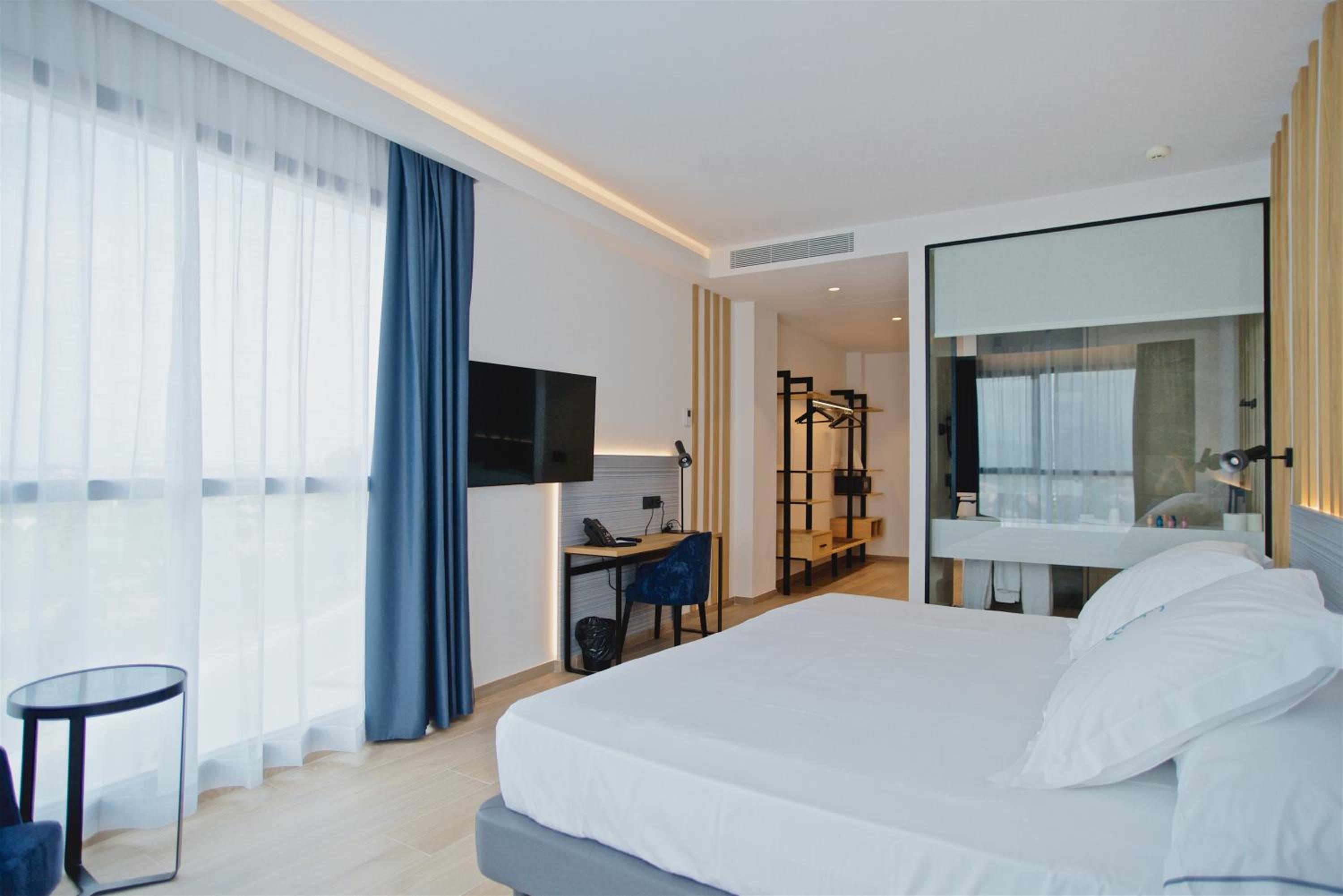 Large Single Room photo 3