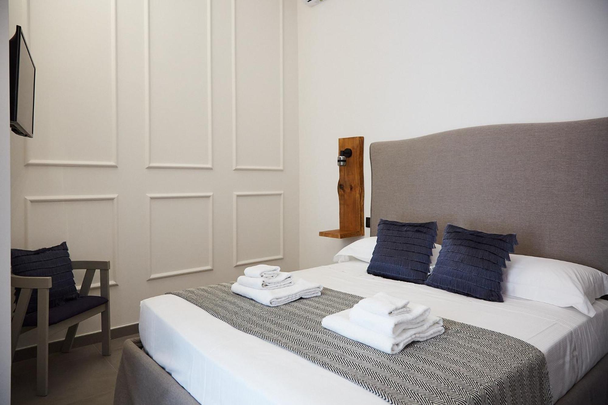 Superior Double Room - Photo 3