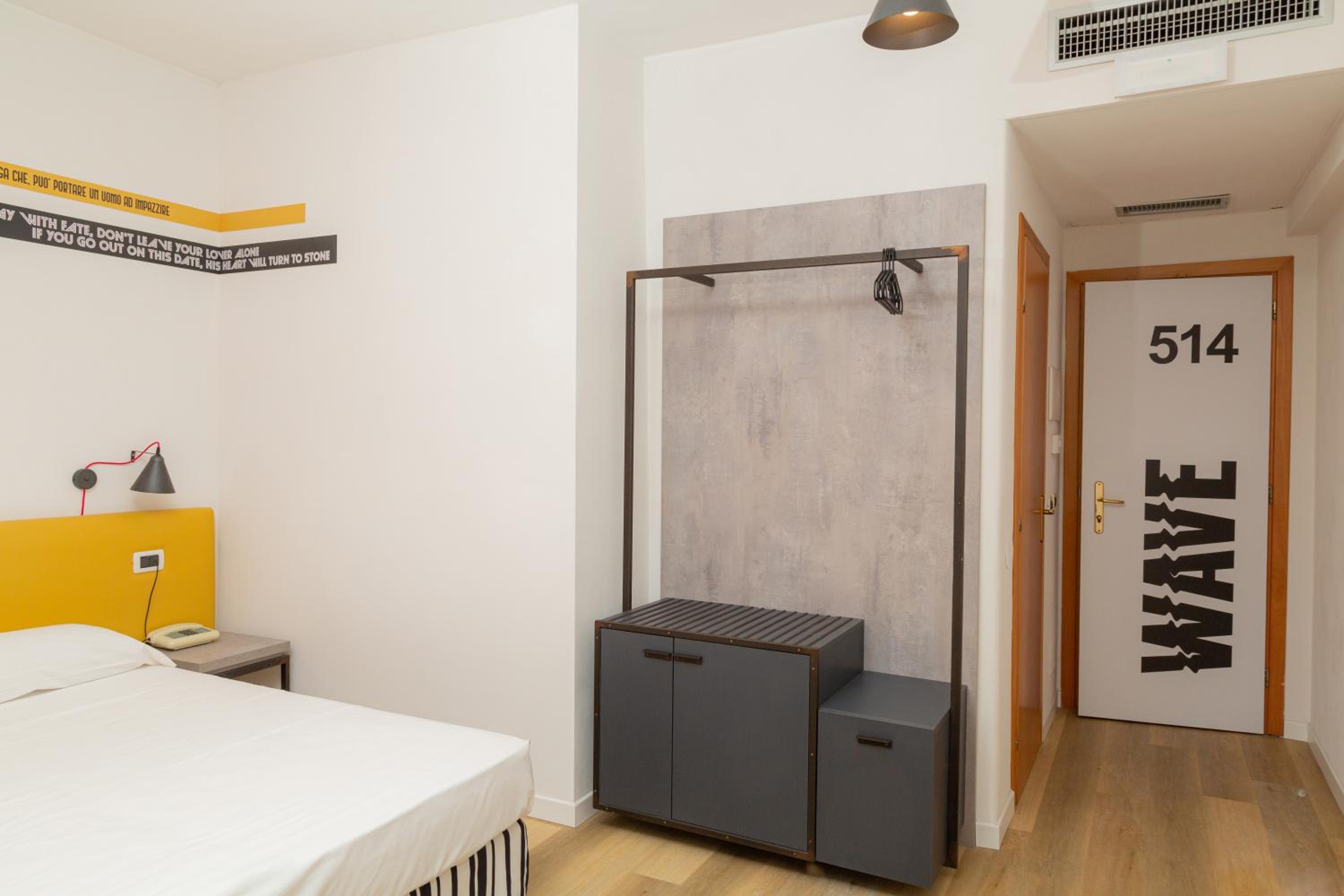 Double Or Twin Room - Photo 3