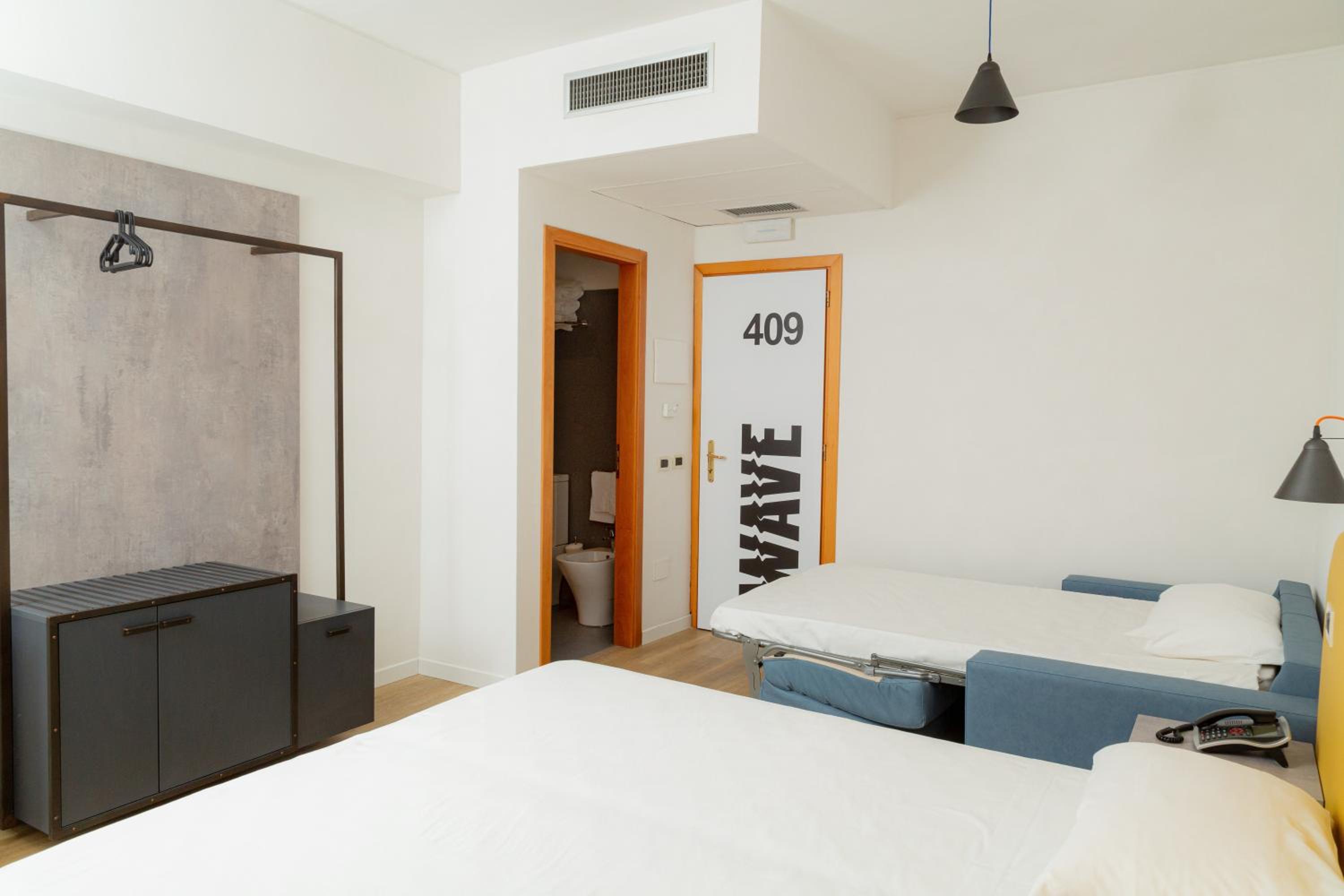 Triple Room - Photo 2
