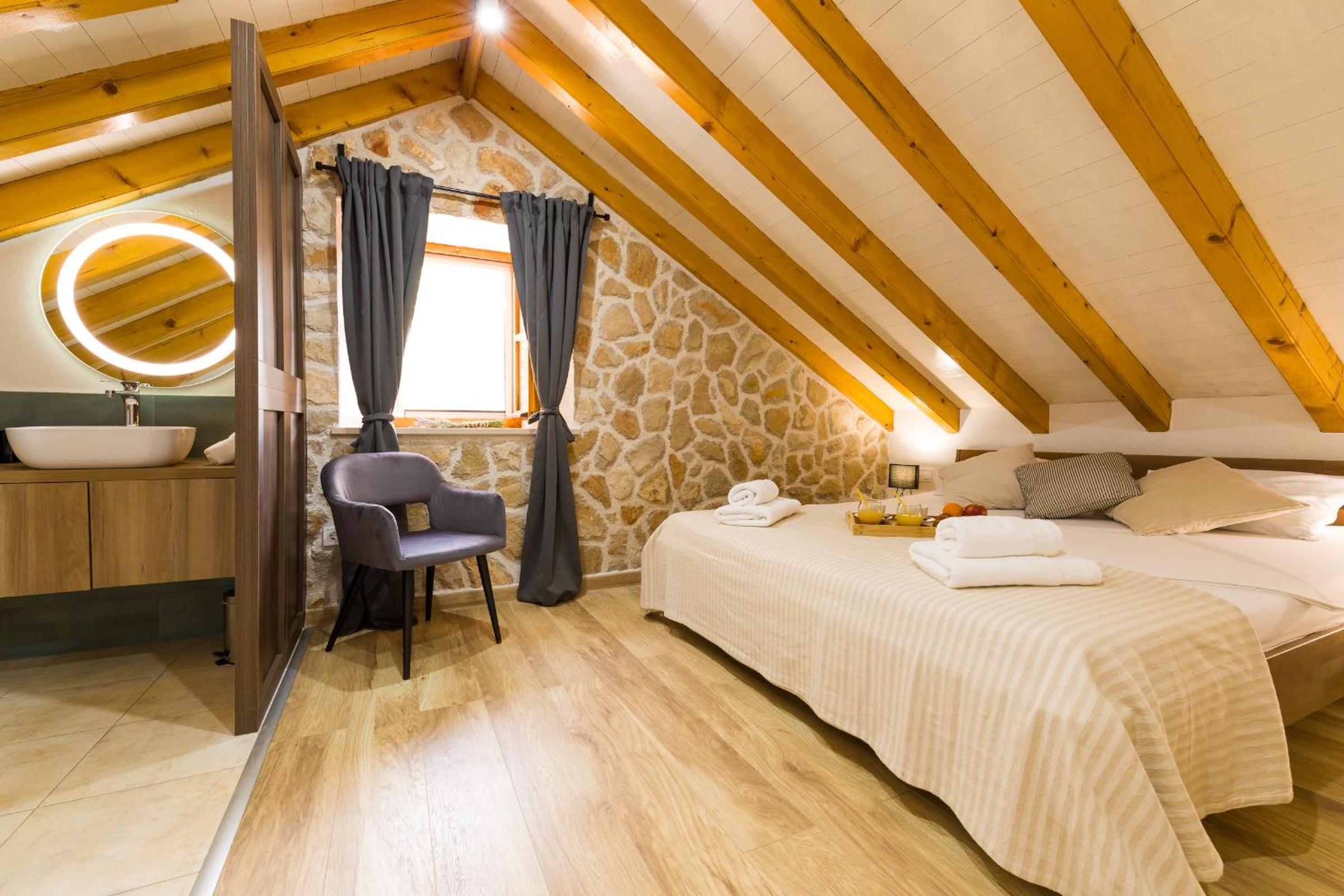 Four-Bedroom House photo 1