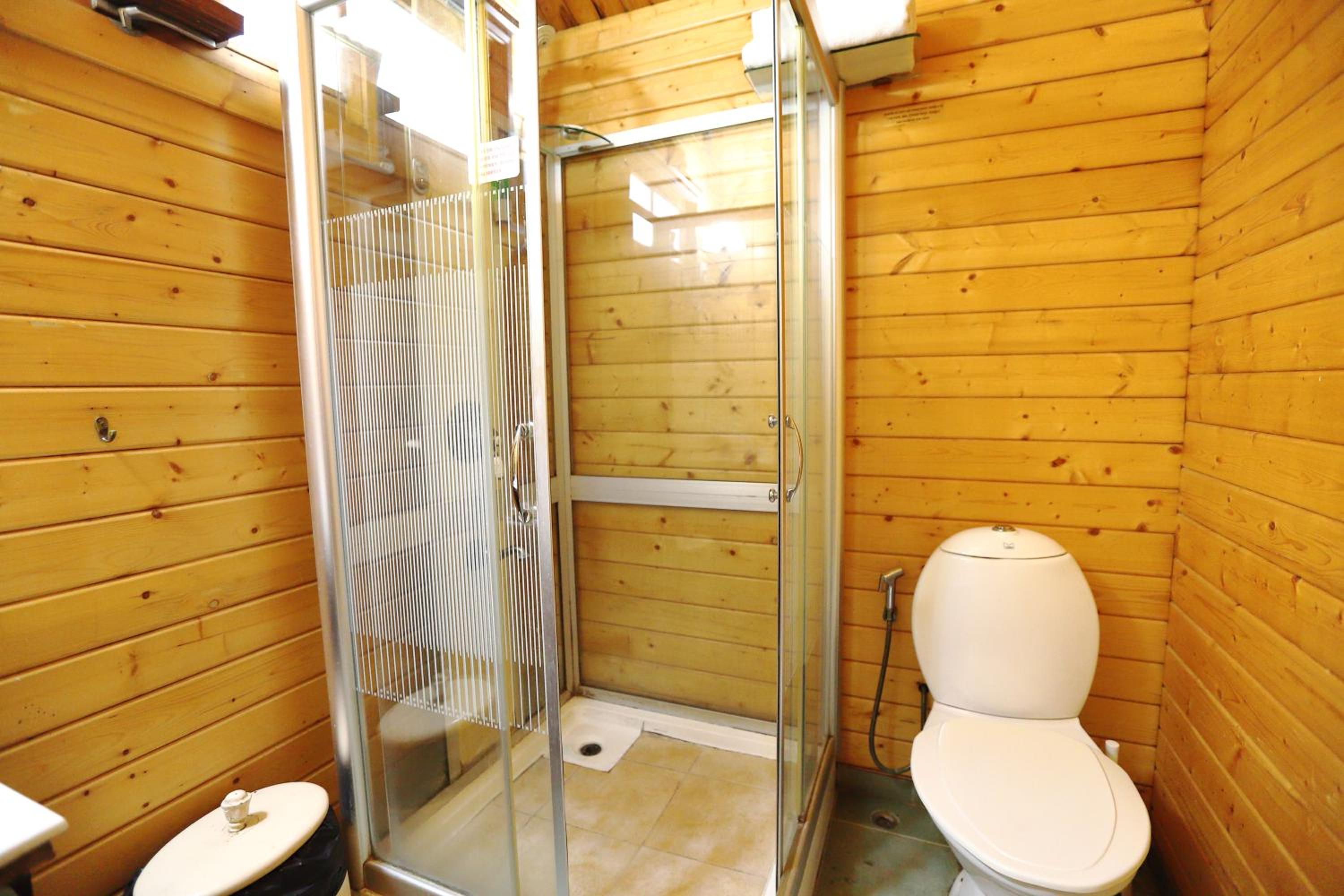 Standard Wooden Cottage - Photo 2