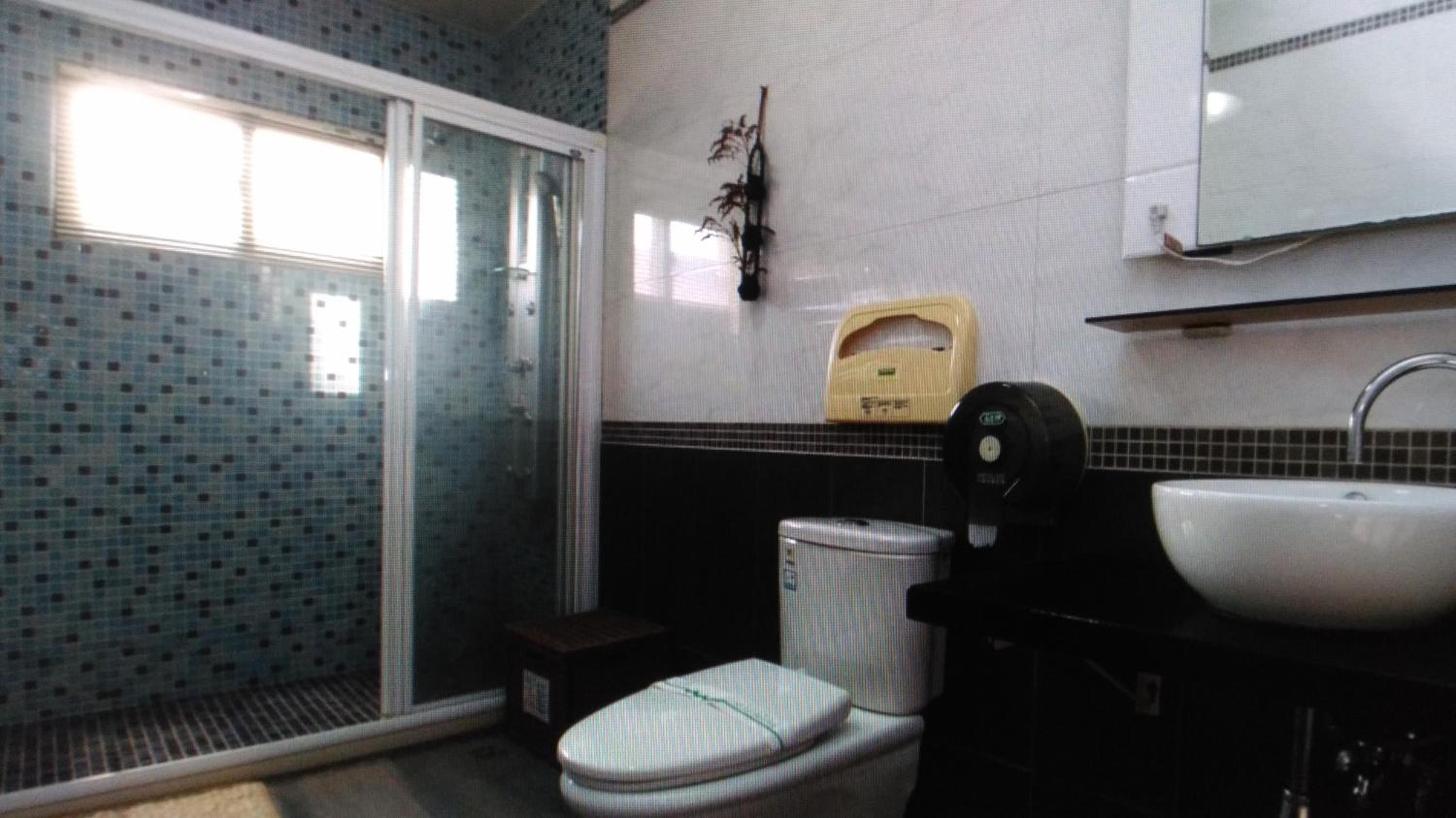 Triple Room with Private Bathroom photo 3