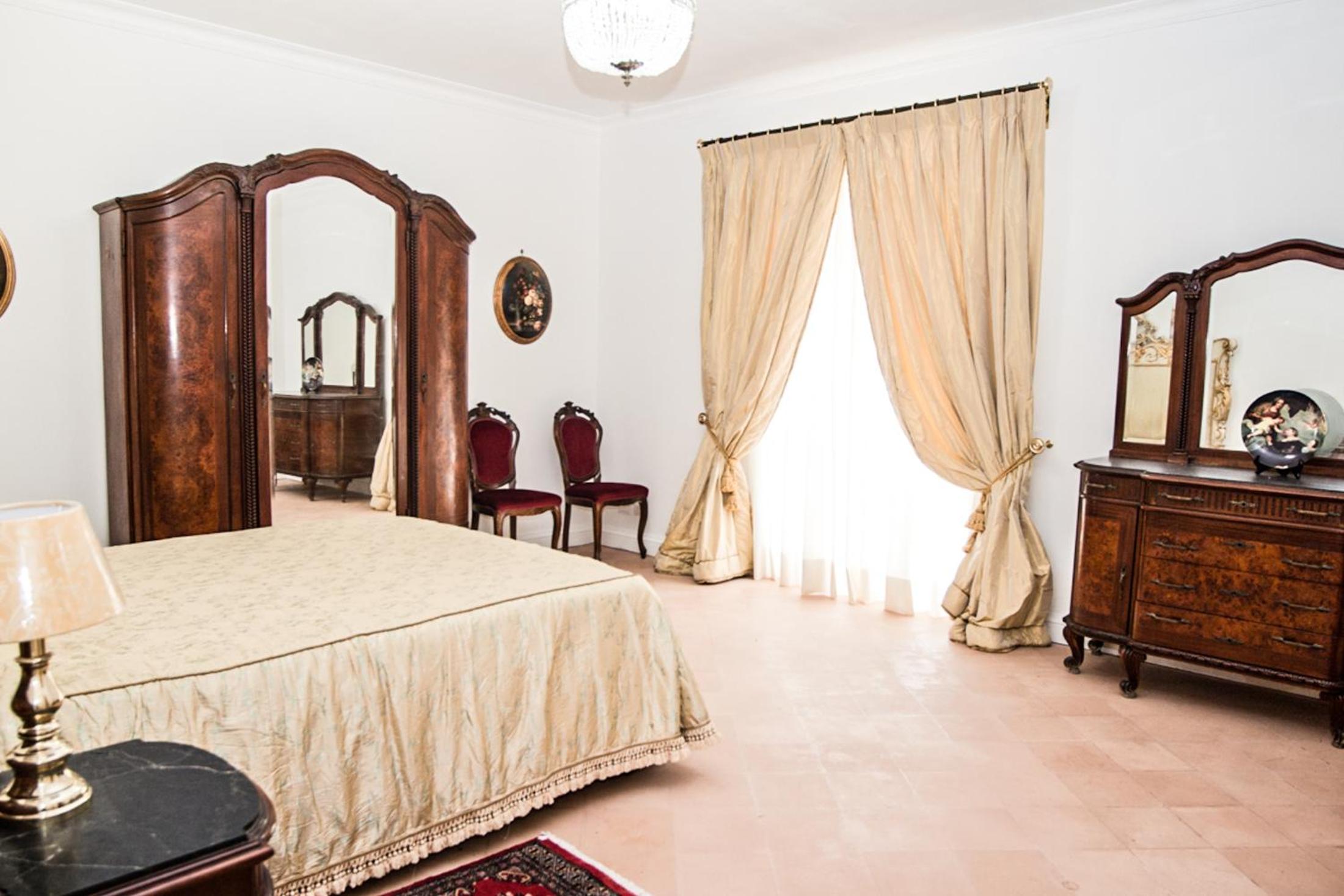 Classic Triple Room photo 1