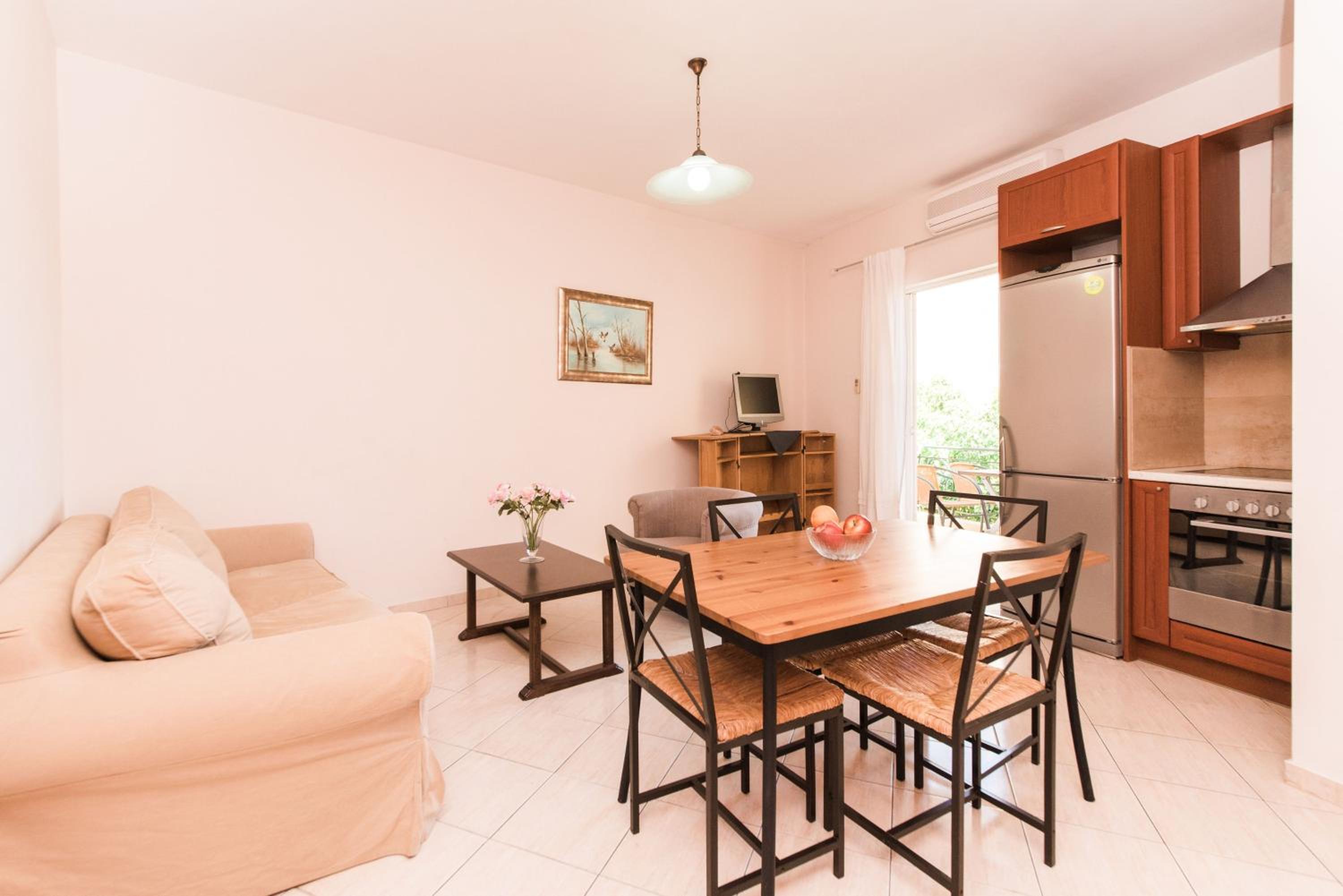 Apartment - Photo 10