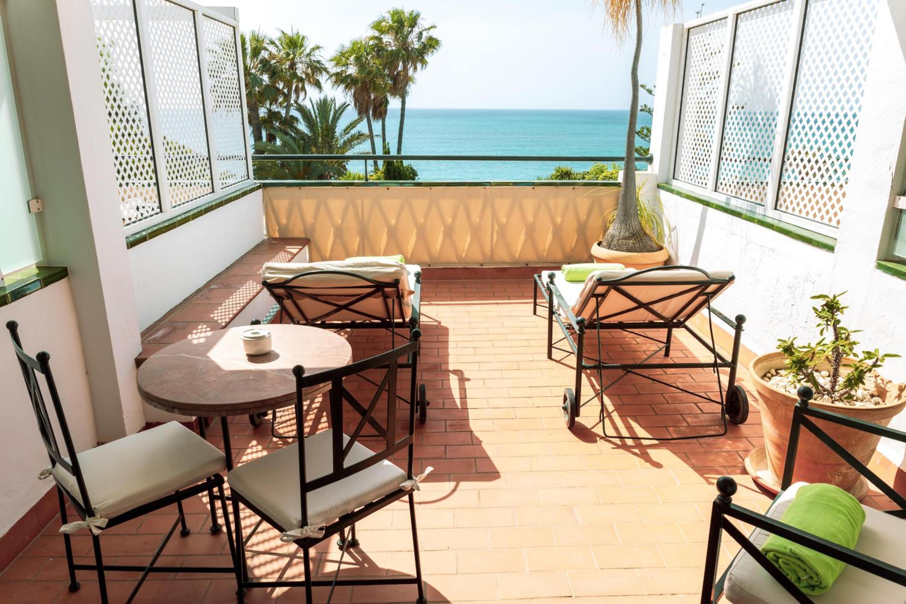 Superior Suite - Photo 4