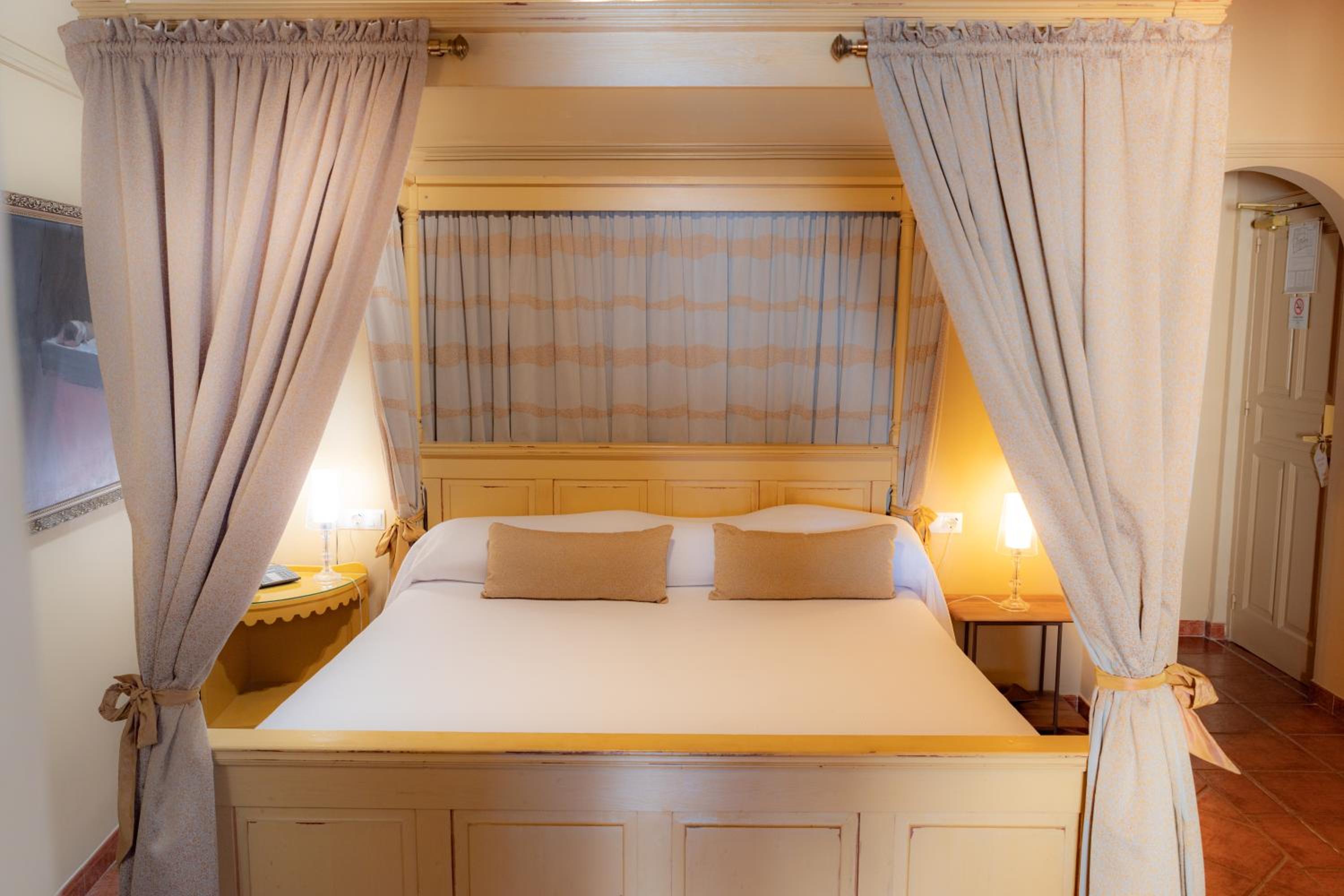 Suite with Sea View - Photo 3