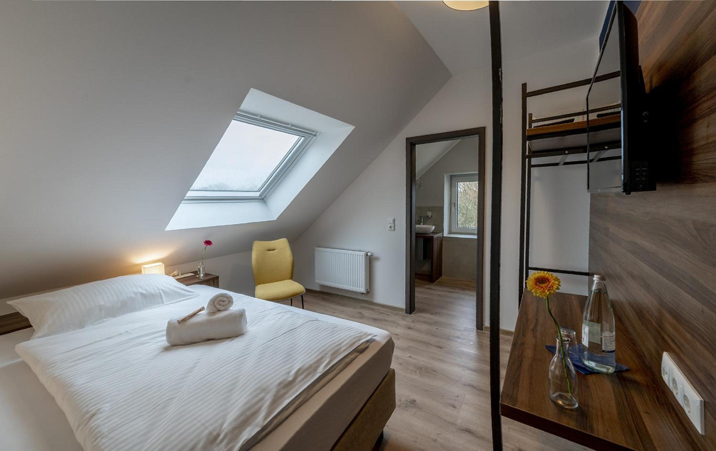 Double Room with Private Bathroom photo 1