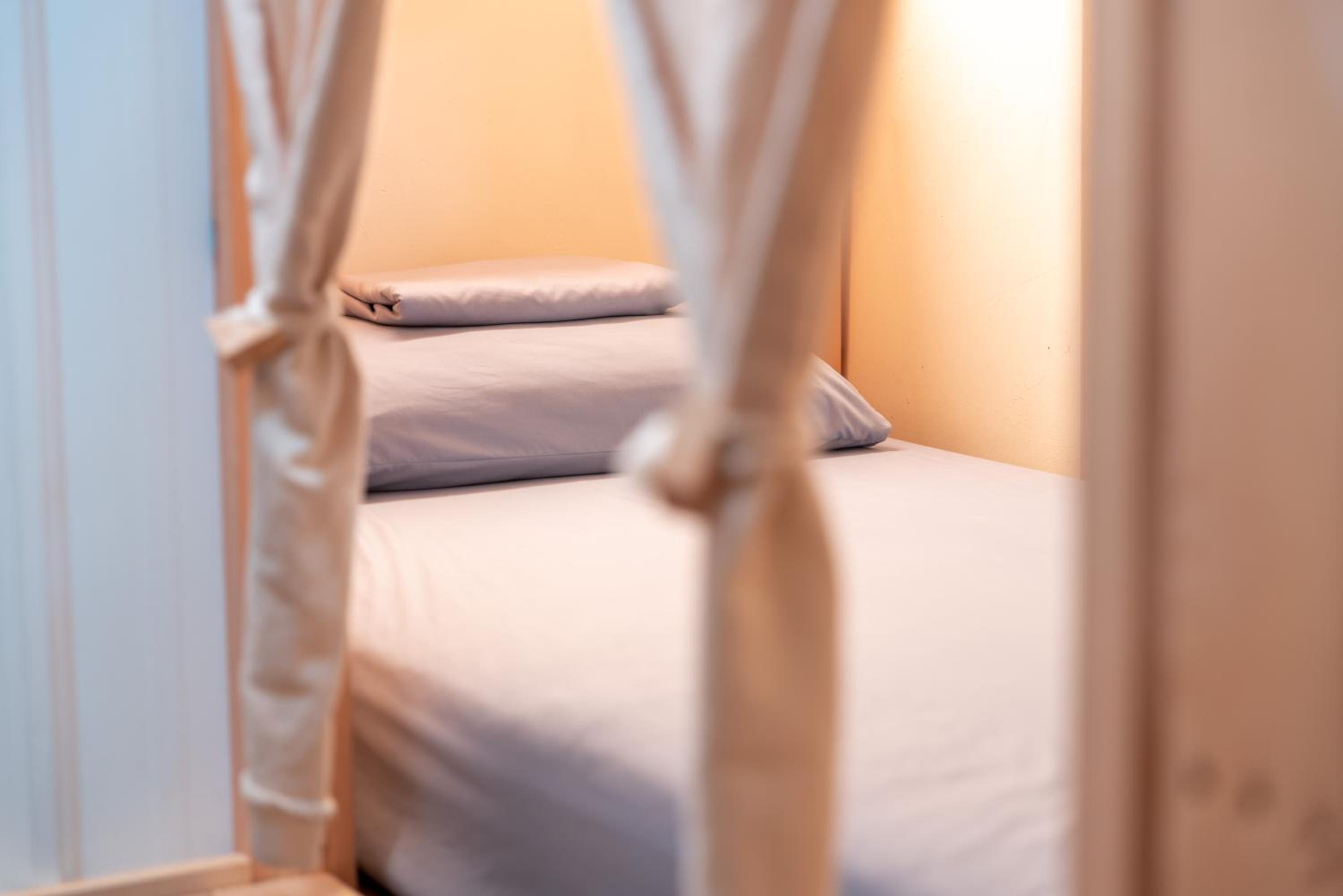 Bunk Bed in Female Dormitory Room   photo 3