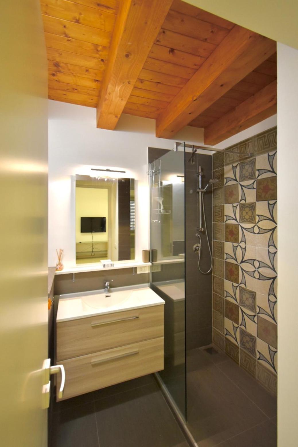 Luxury Triple Room photo 2