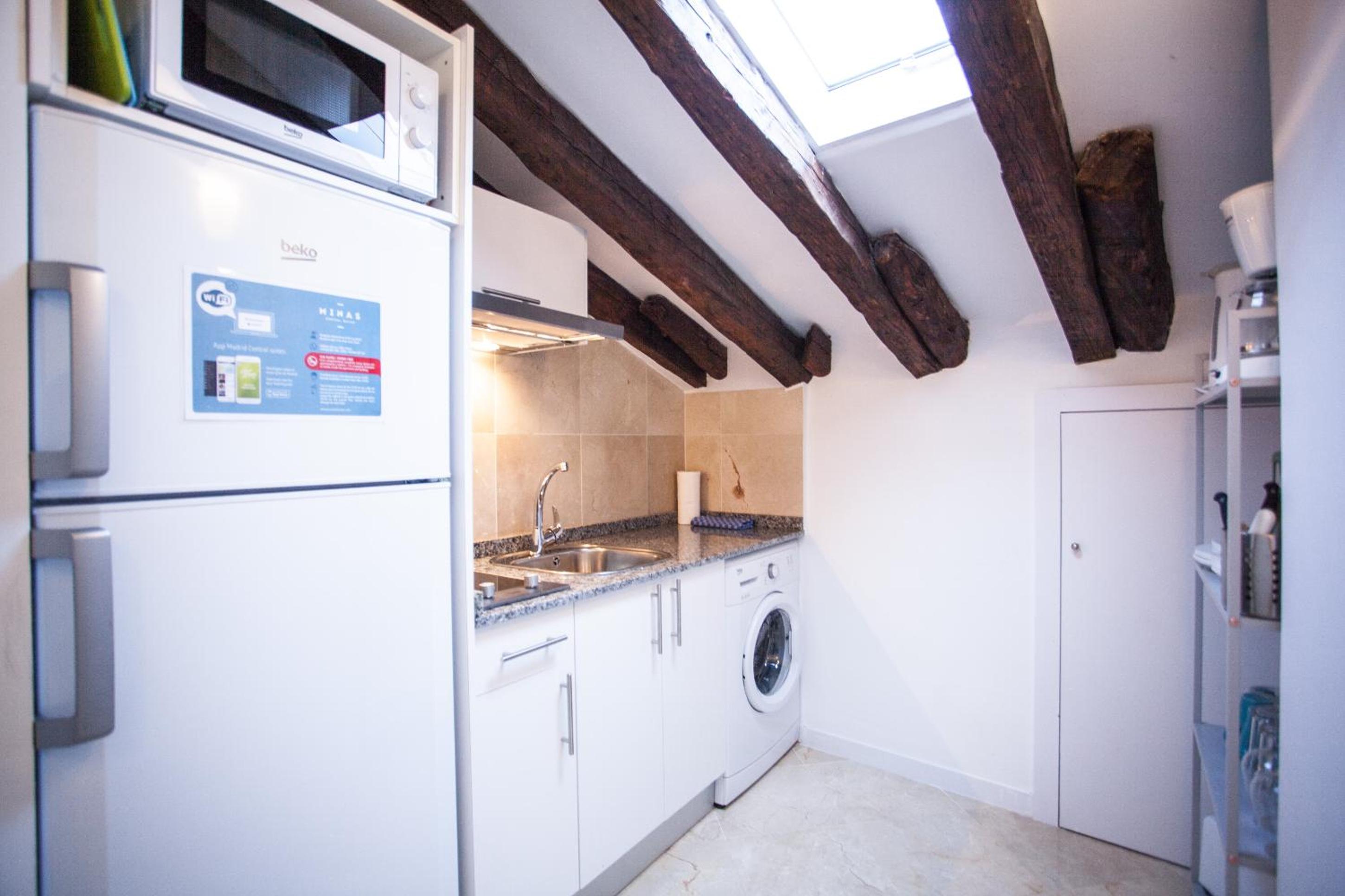 Loft - Photo 9