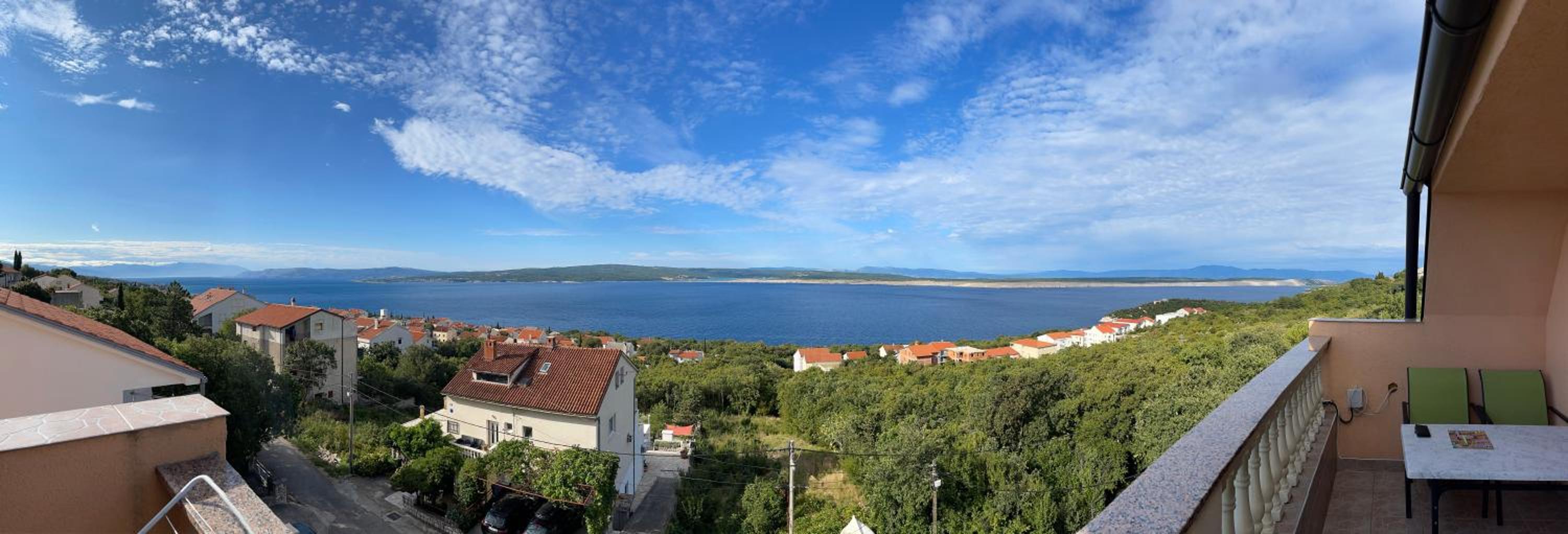 Apartment with Balcony photo 2