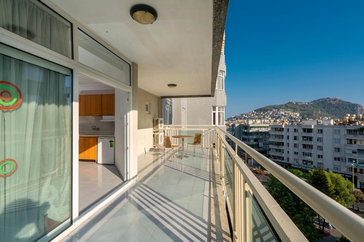 Standard Suite - Photo 3
