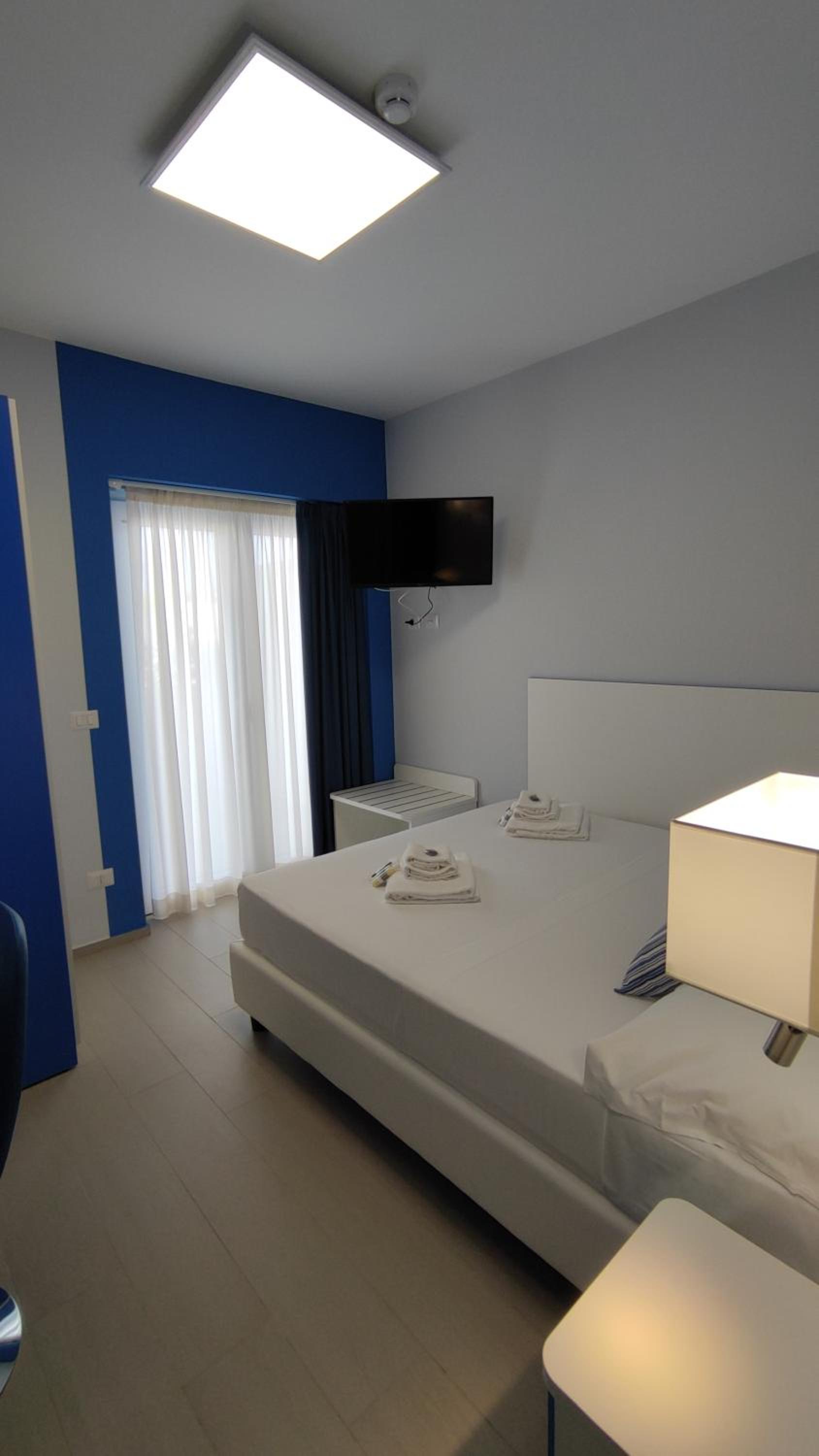 Double Room with Garden View - Photo 3