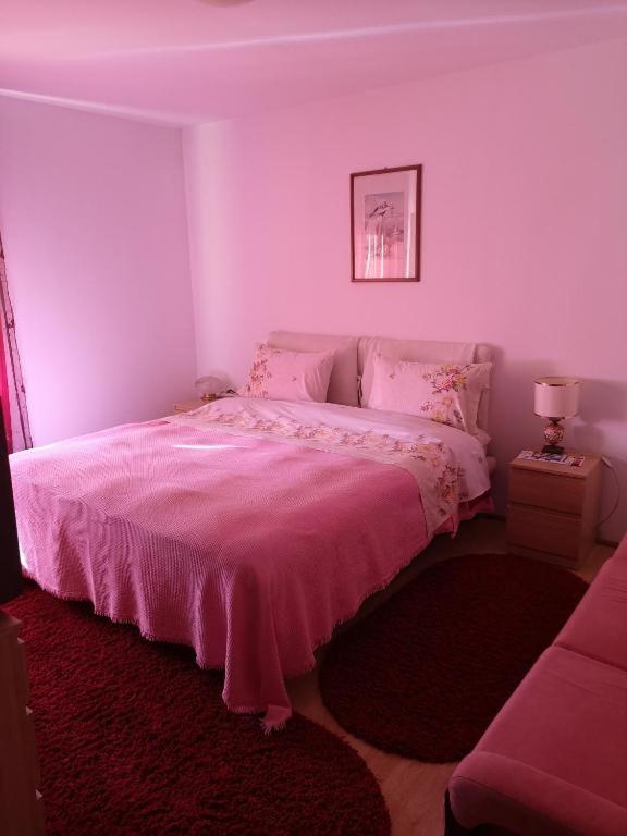 Standard Double Room with Shared Bathroom photo 3