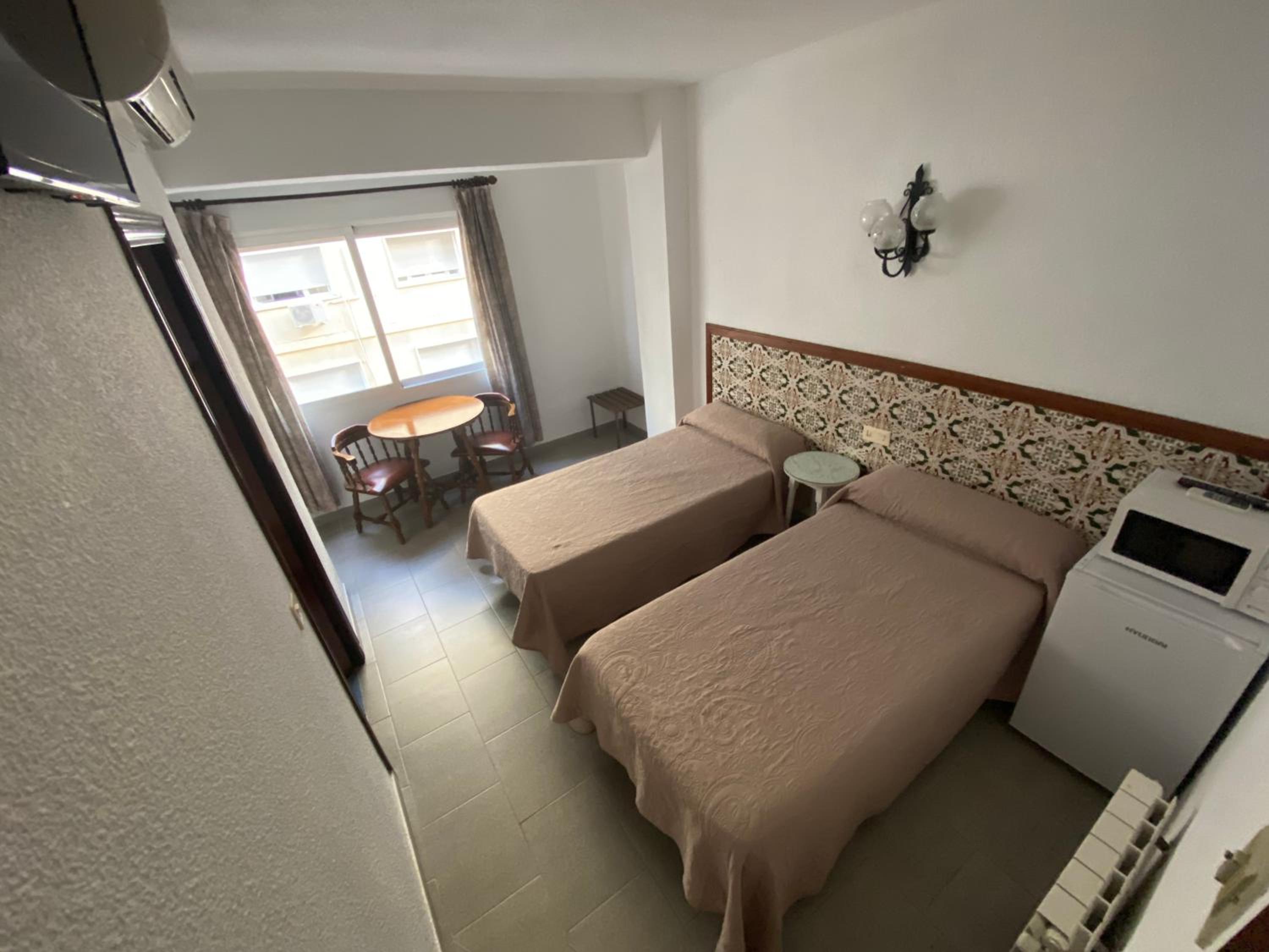 Double or Twin Room - Photo 1