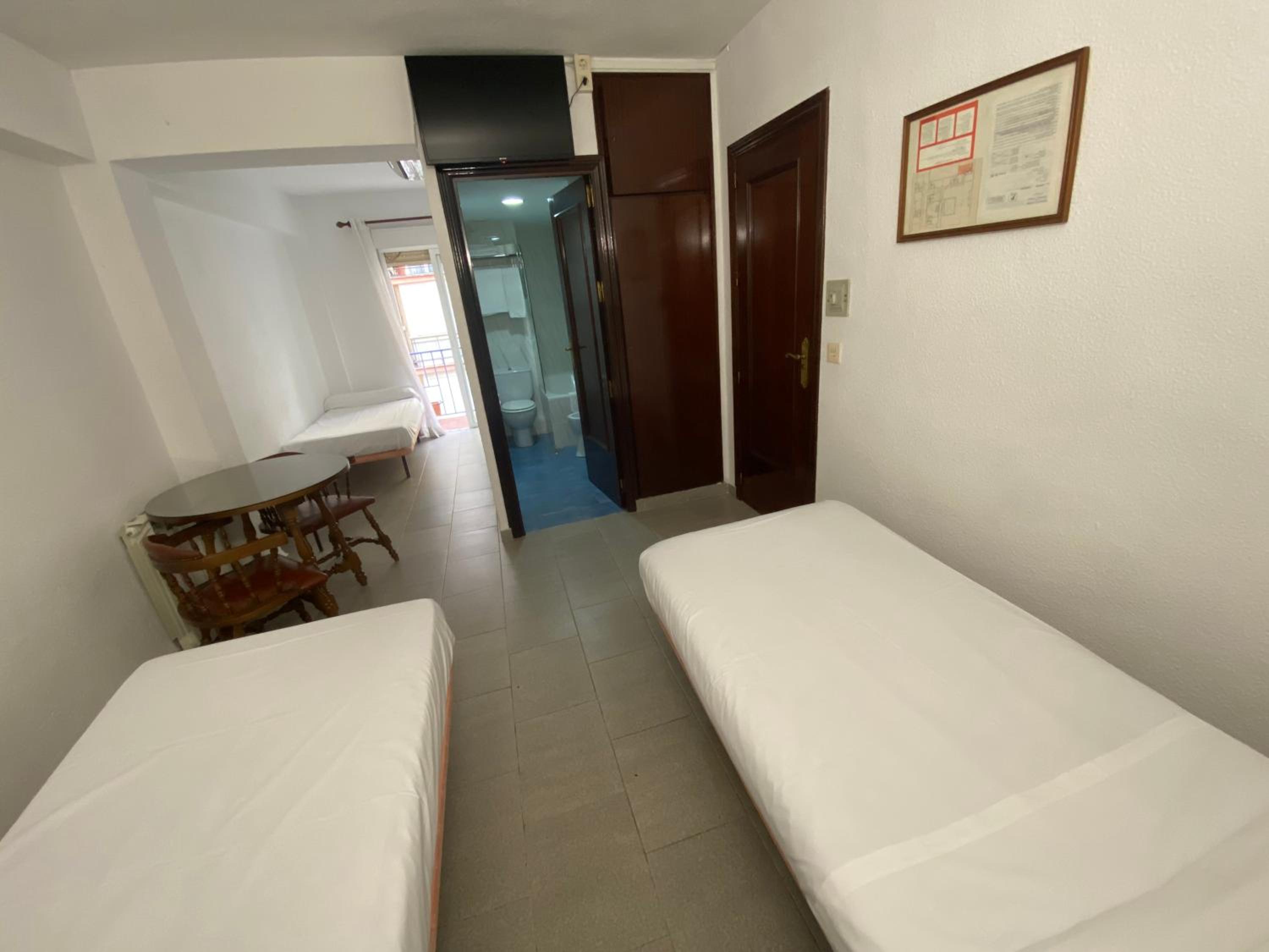 Triple Room - Photo 1