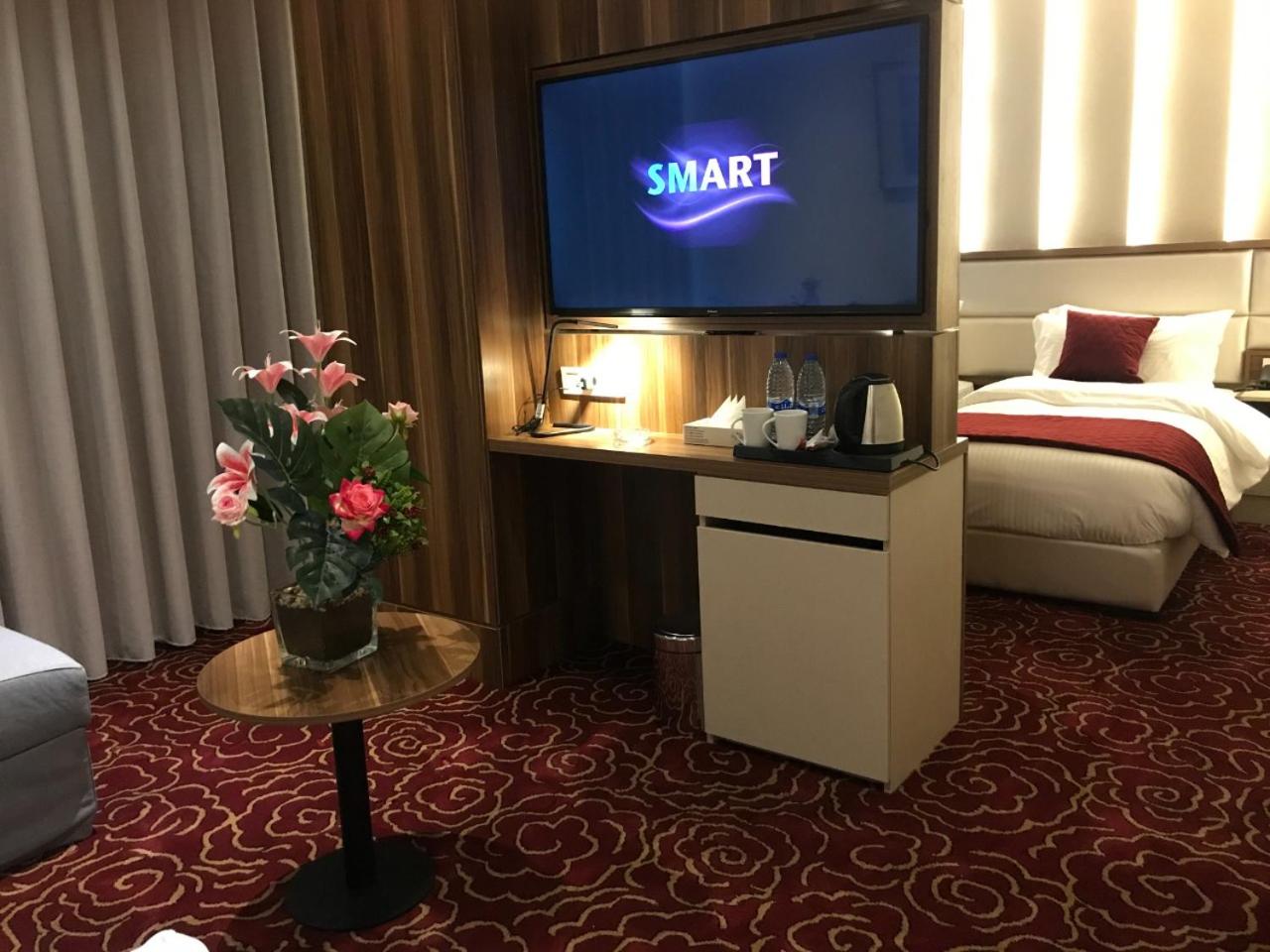 Deluxe Family Suite photo 1